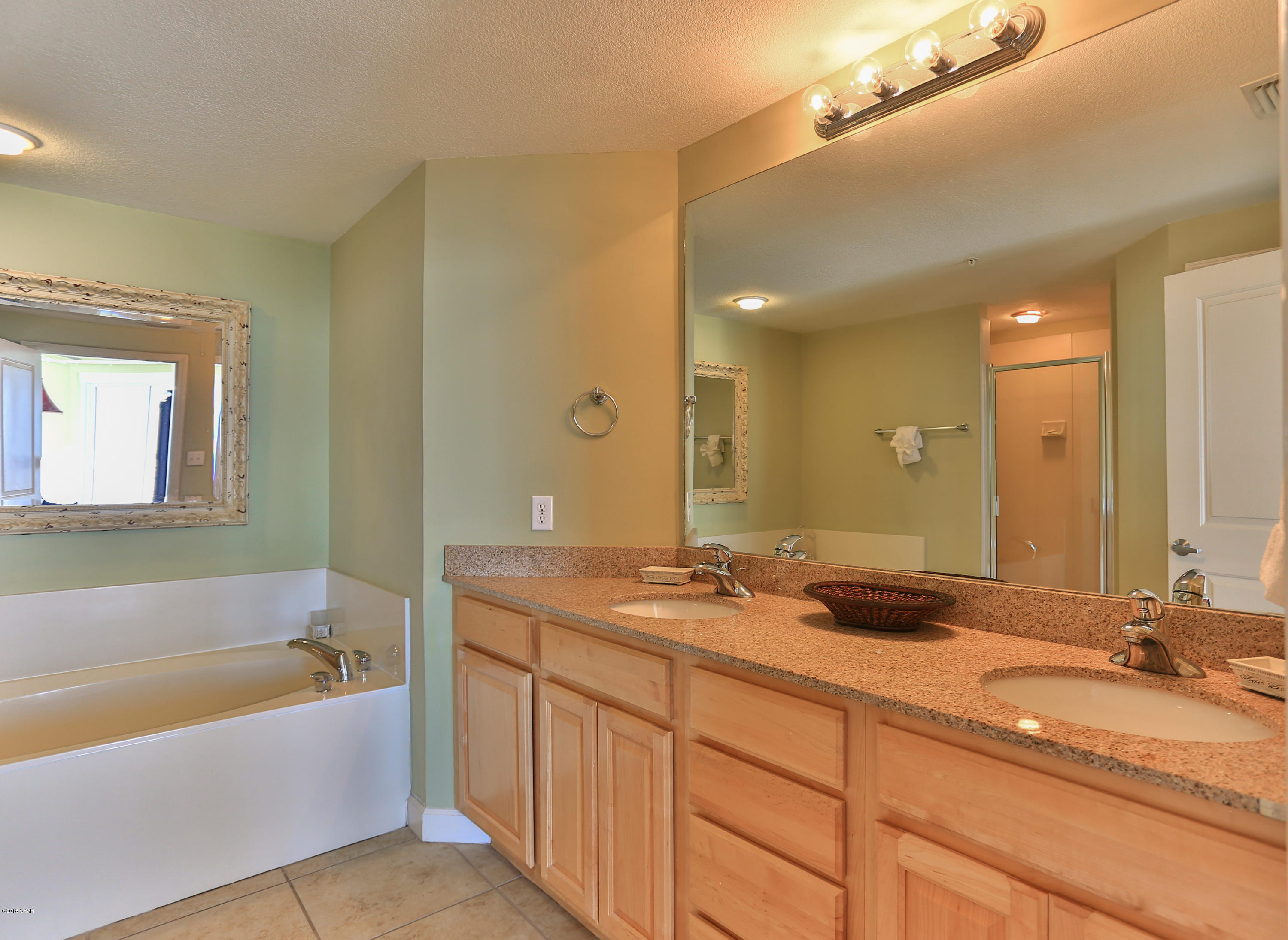 Grandview East At Long Beach - Residential