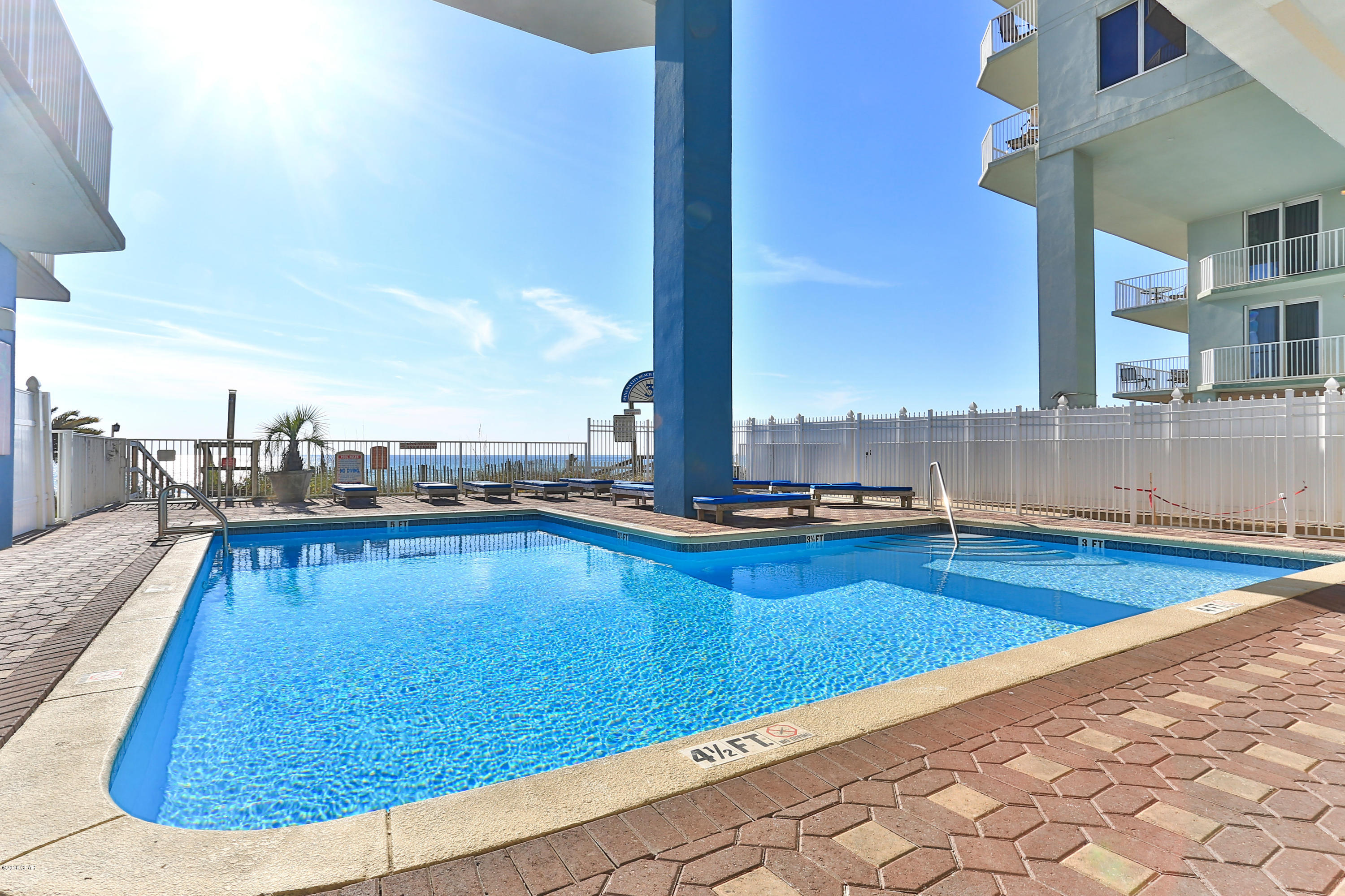 Grandview East At Long Beach - Residential