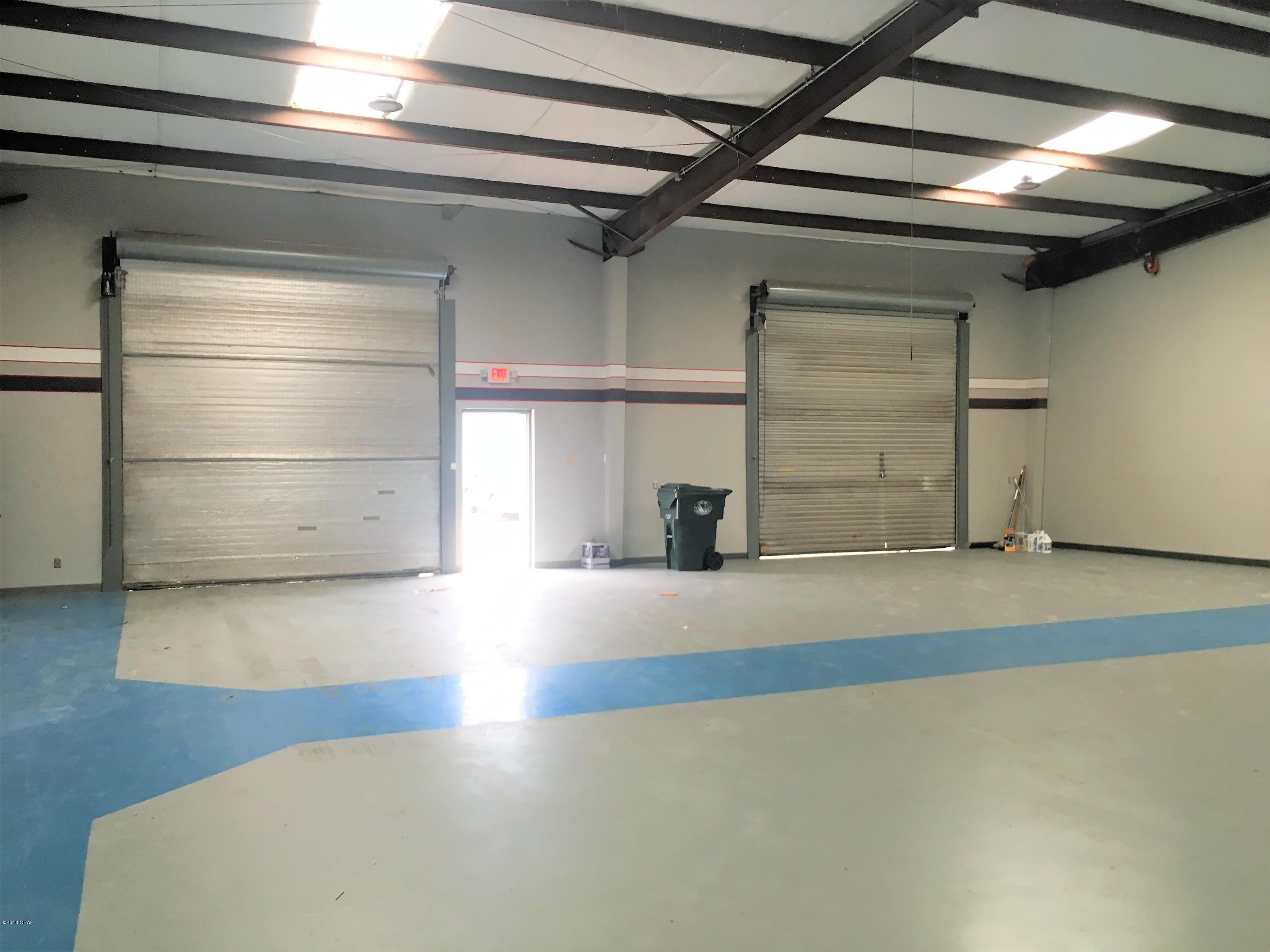 [No Recorded Subdiv] - Commercial Lease