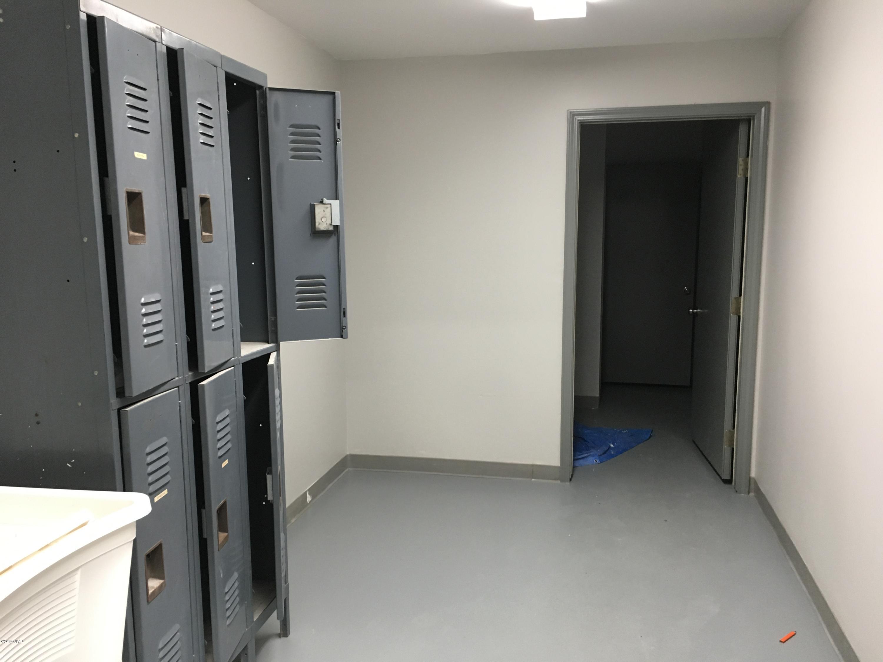 [No Recorded Subdiv] - Commercial Lease