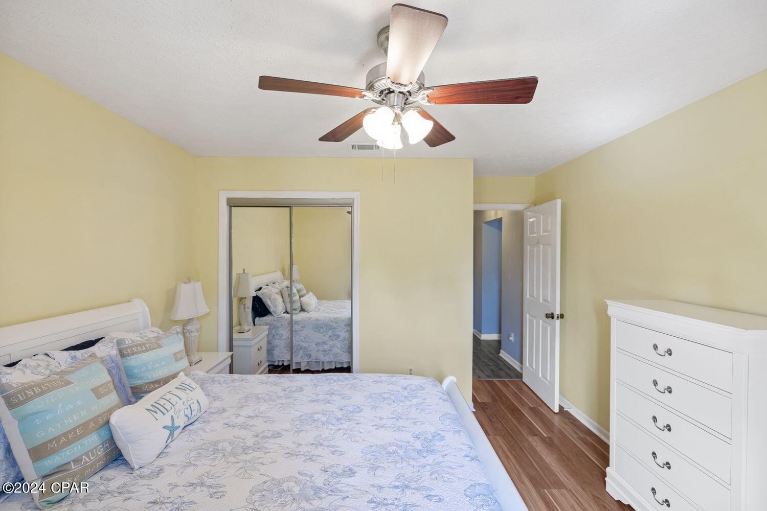 North Lagoon Oaks 8th Add - Residential