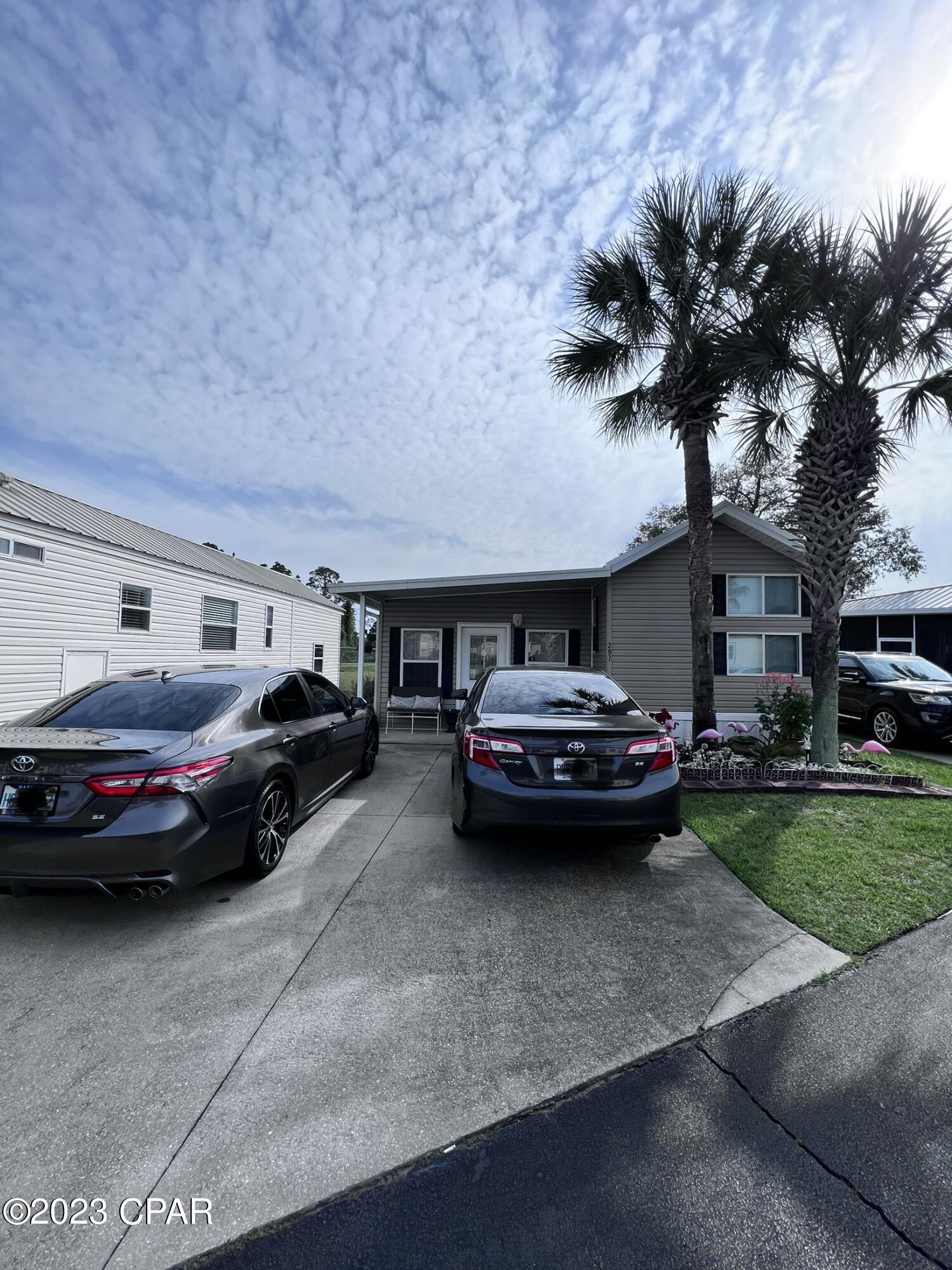 Emerald Pointe Resort - Residential Lease