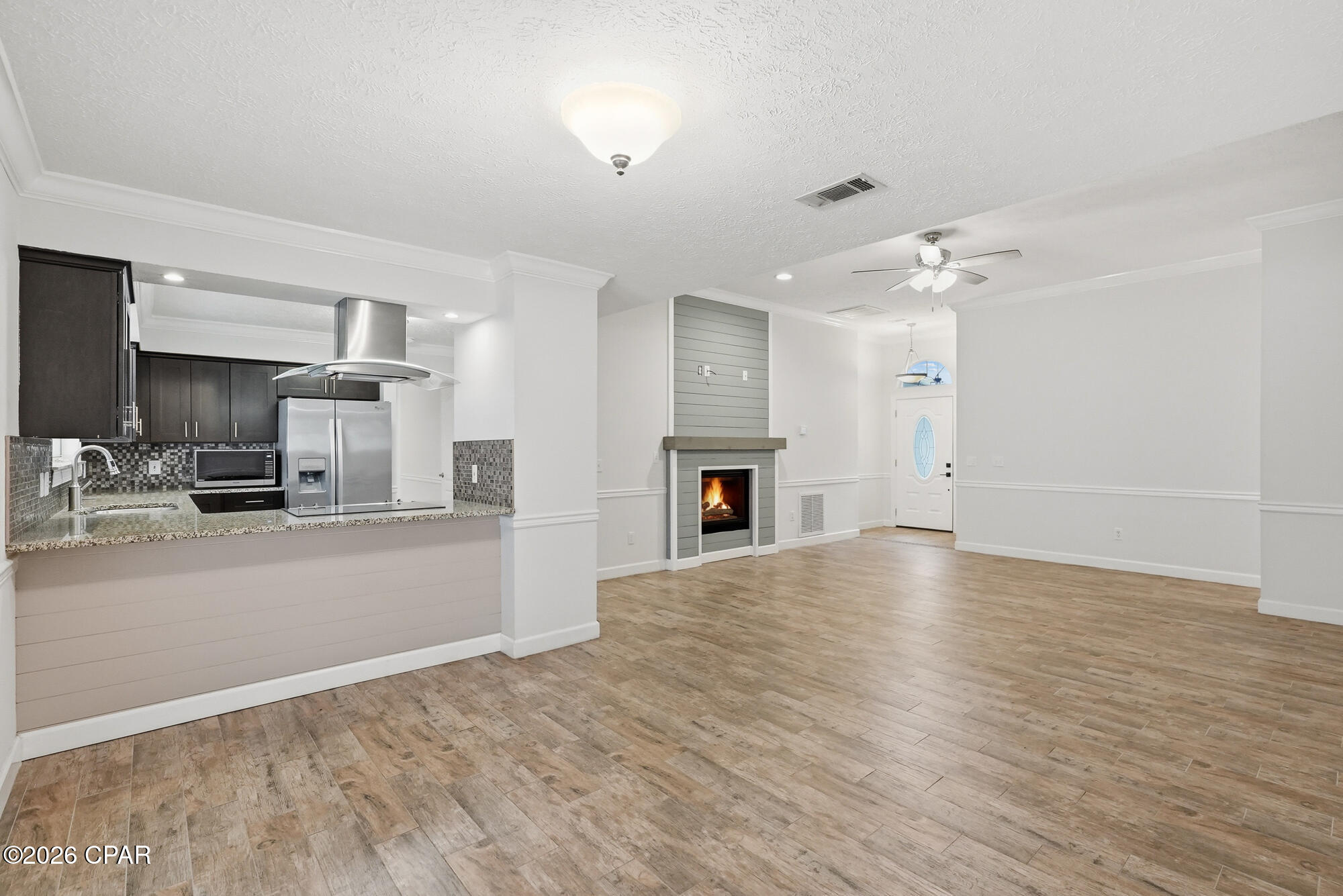 Summer Breeze - Residential