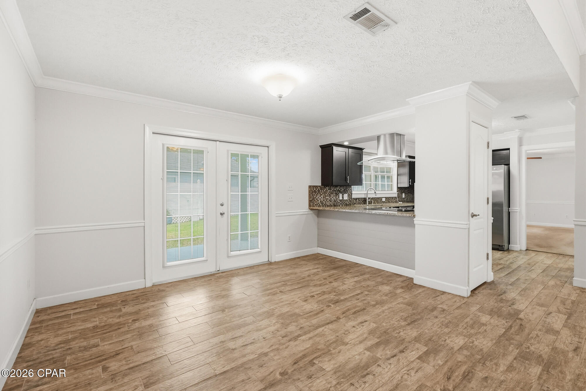 Summer Breeze - Residential