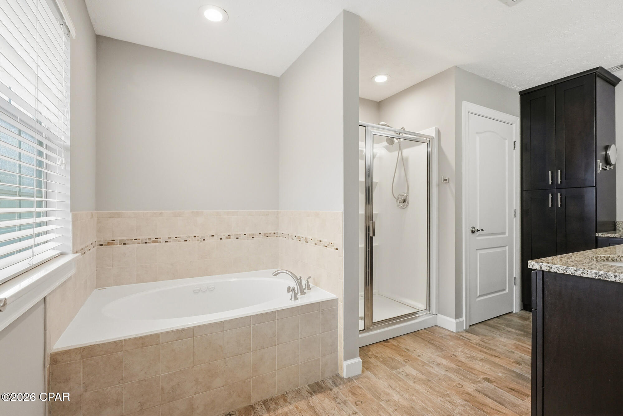 Summer Breeze - Residential