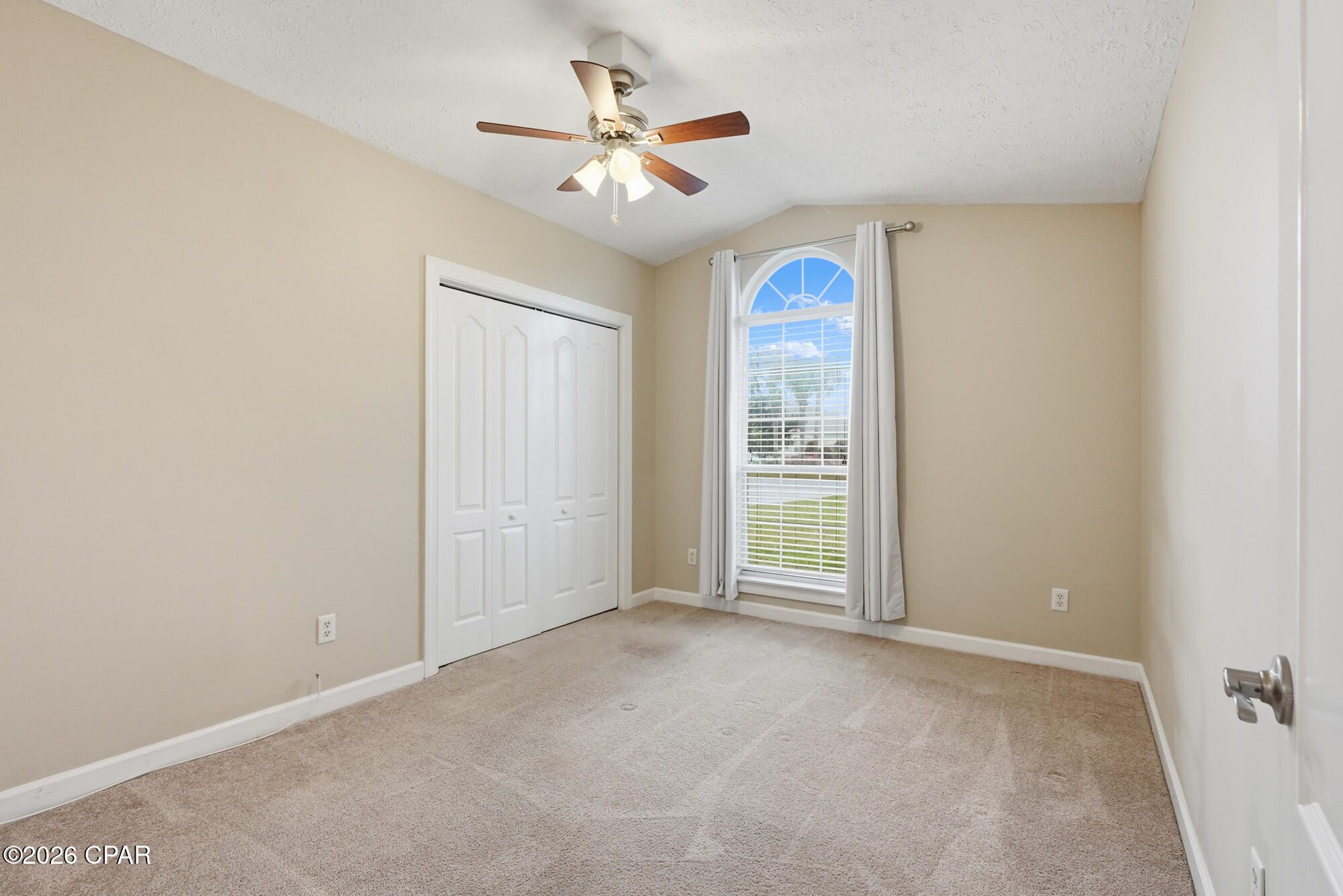 Summer Breeze - Residential