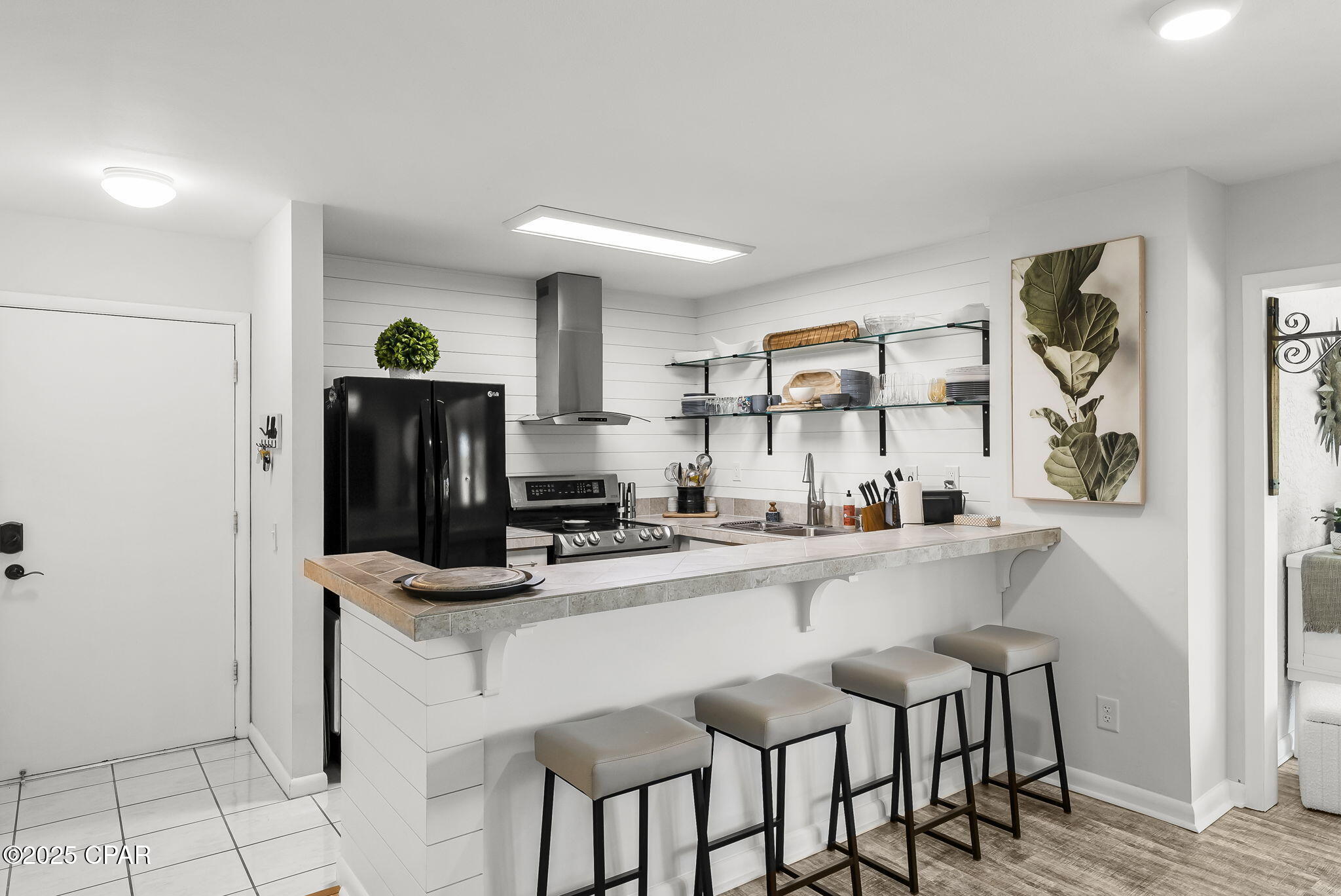 Bay Point Studio Villas Unit 2 - Residential