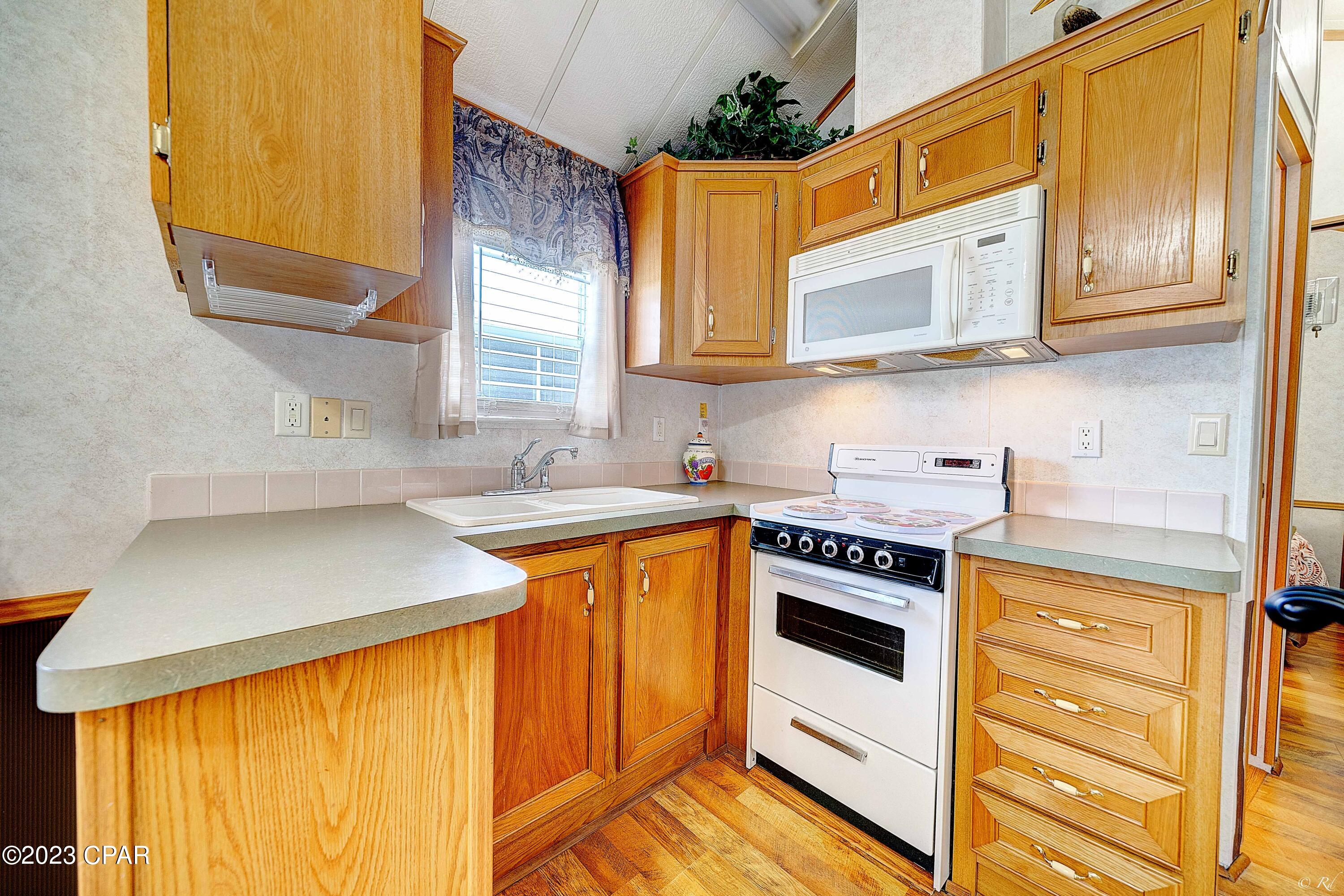 Emerald Pointe Resort - Residential