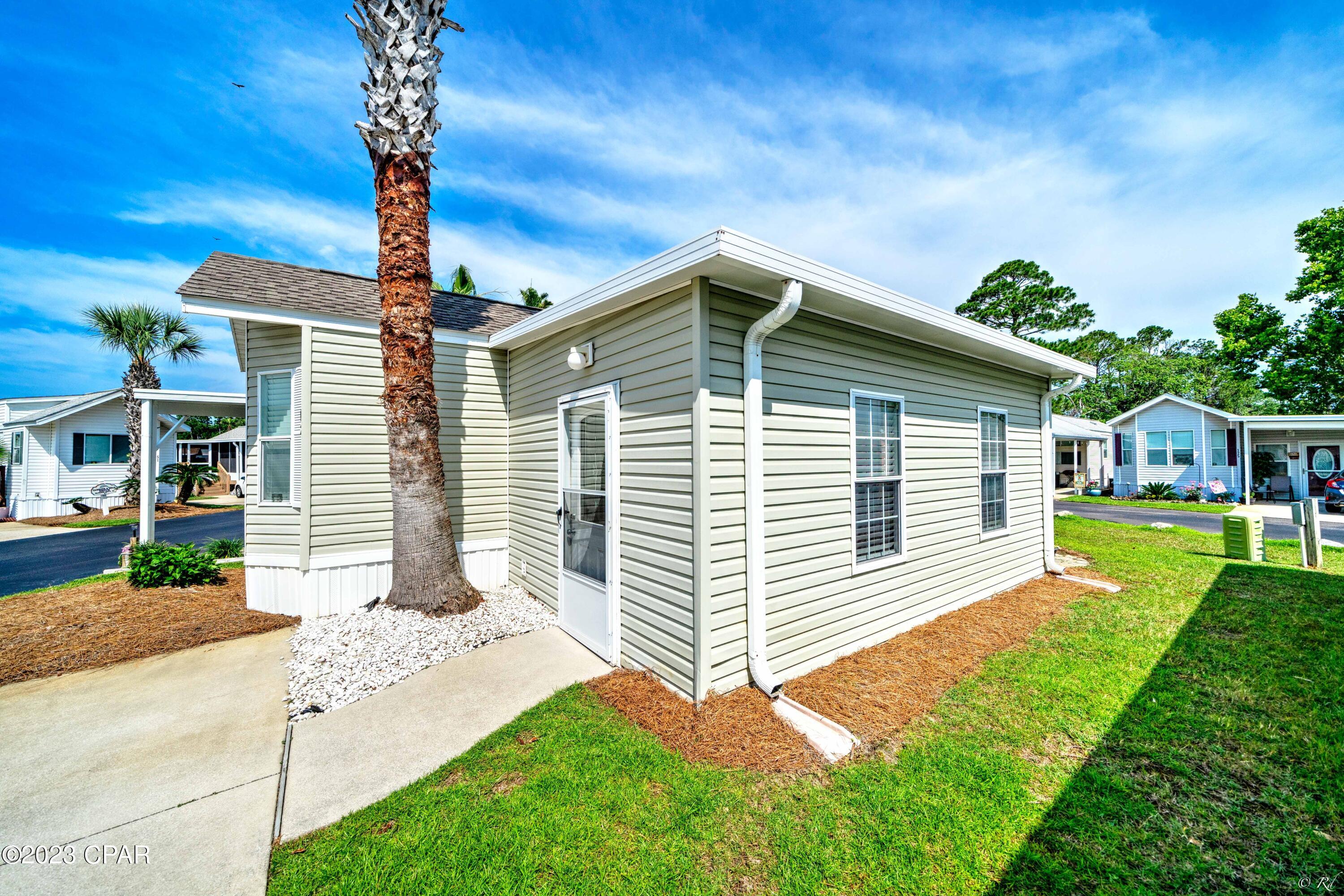 Emerald Pointe Resort - Residential