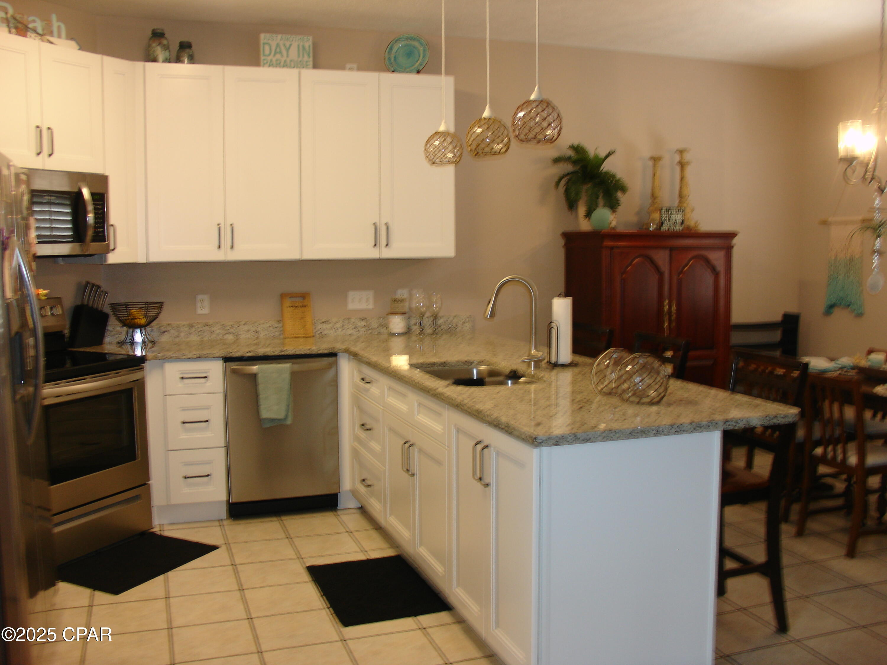 Grand Lagoon Villa - Residential