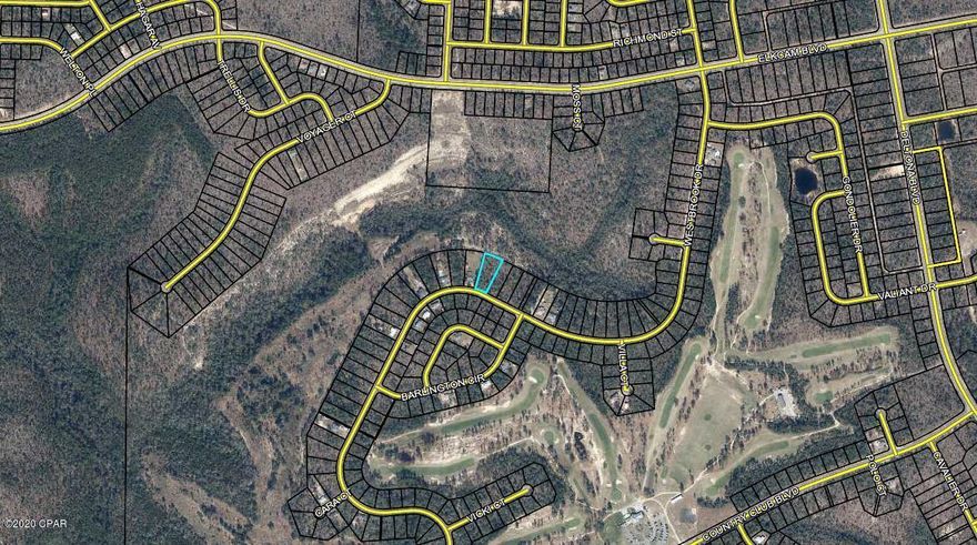 Now is the Chance to own a nice wooded Lot in Sunny Hills.  Sunny Hills has been sleeping for a while, and now is the time to buy a lot at a great price and wait for the Hills to become alive.  With the movement on Bay County to the north and the 4 lanning of Hwy 77 it is only a matter of time for the Sunny Hills area to wake up and live up to the potential it has not yet achieved. With the Sunny Hills Golf Course and the many lake around the area, it makes for a great area to raise a Family. Convenient to  Bay County Beaches, Numerous Springs and Park as well as quick access to Interstate 10. Now is a great time to buy.  So go check it out.