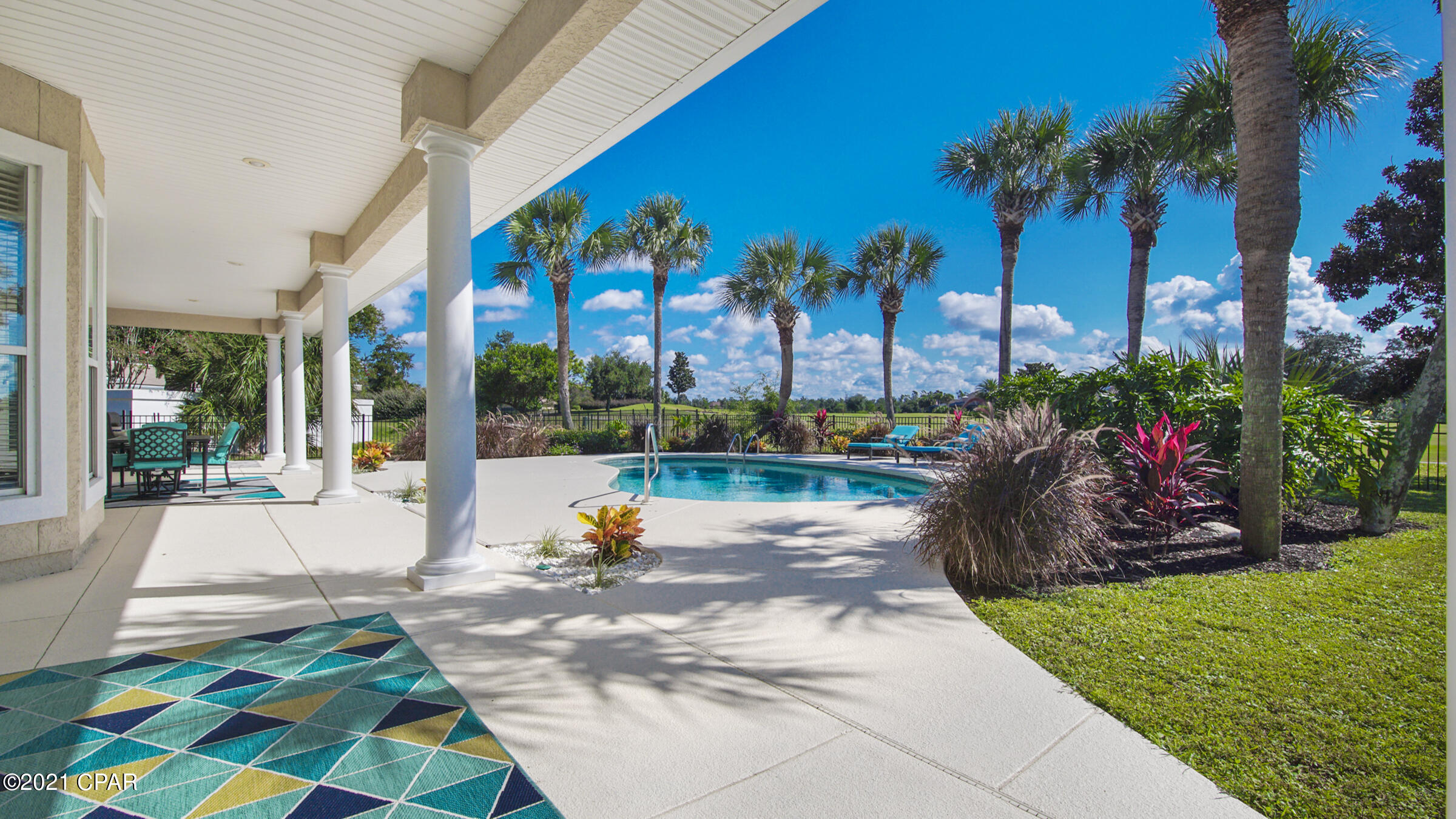 Legend Lakes - Residential