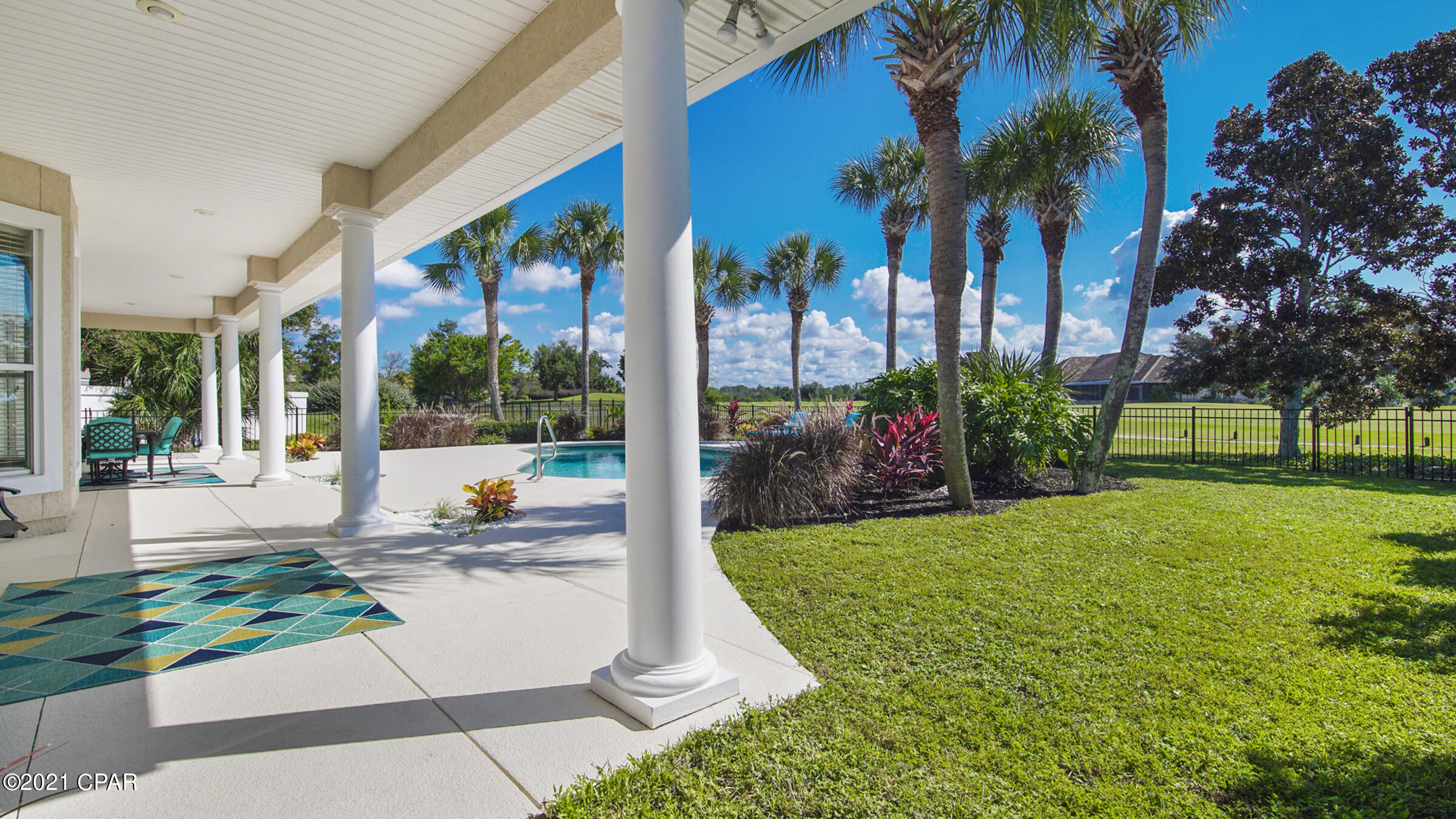 Legend Lakes - Residential