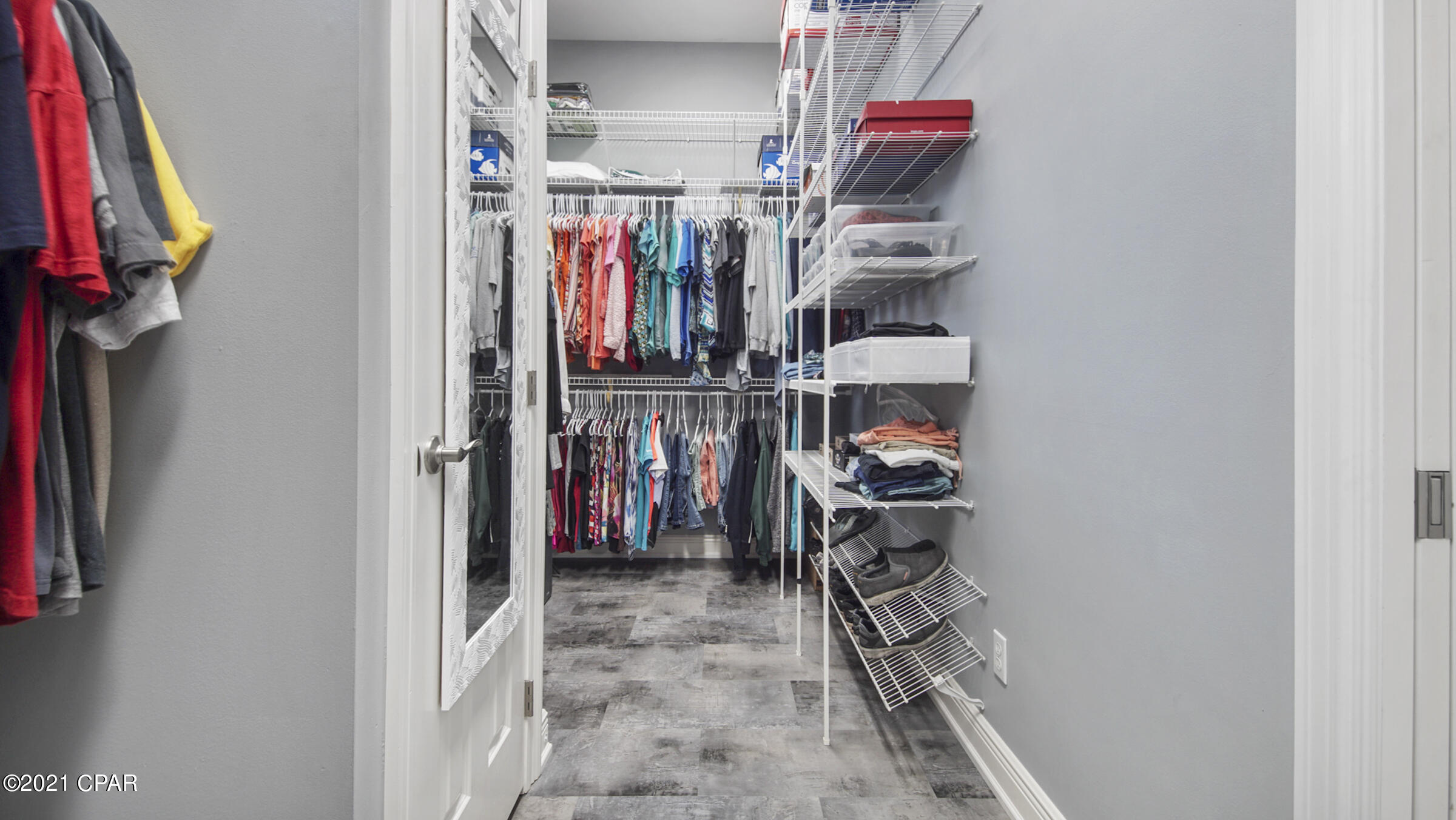 Legend Lakes - Residential