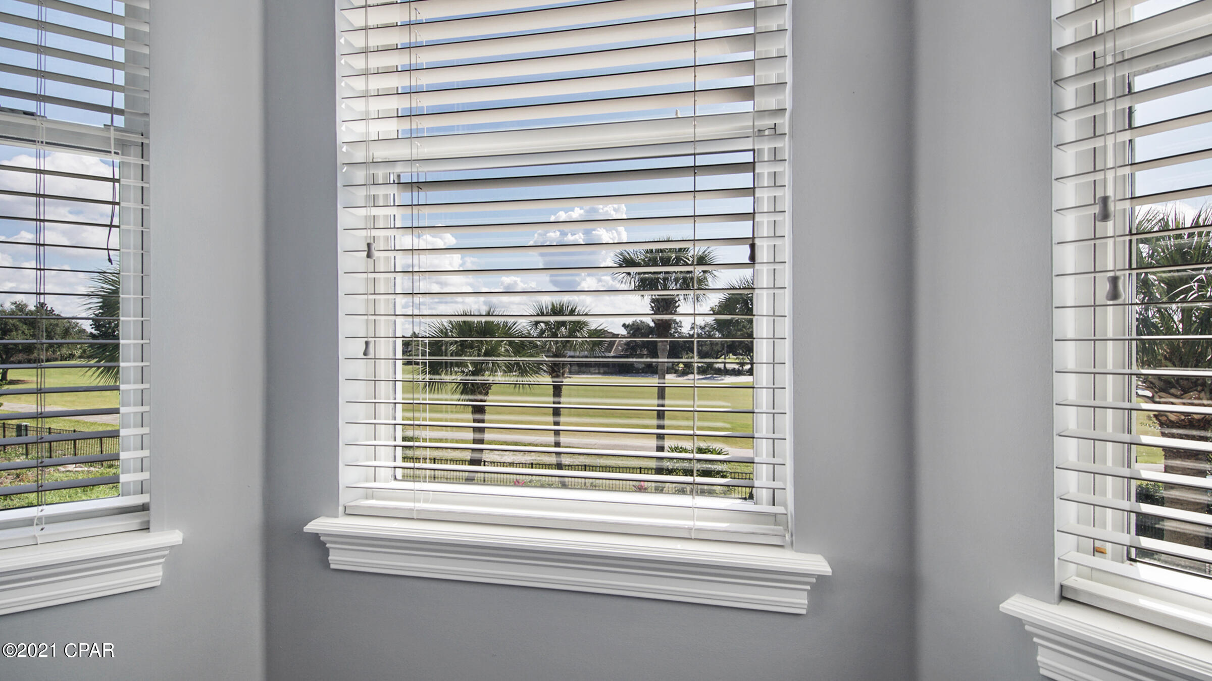 Legend Lakes - Residential