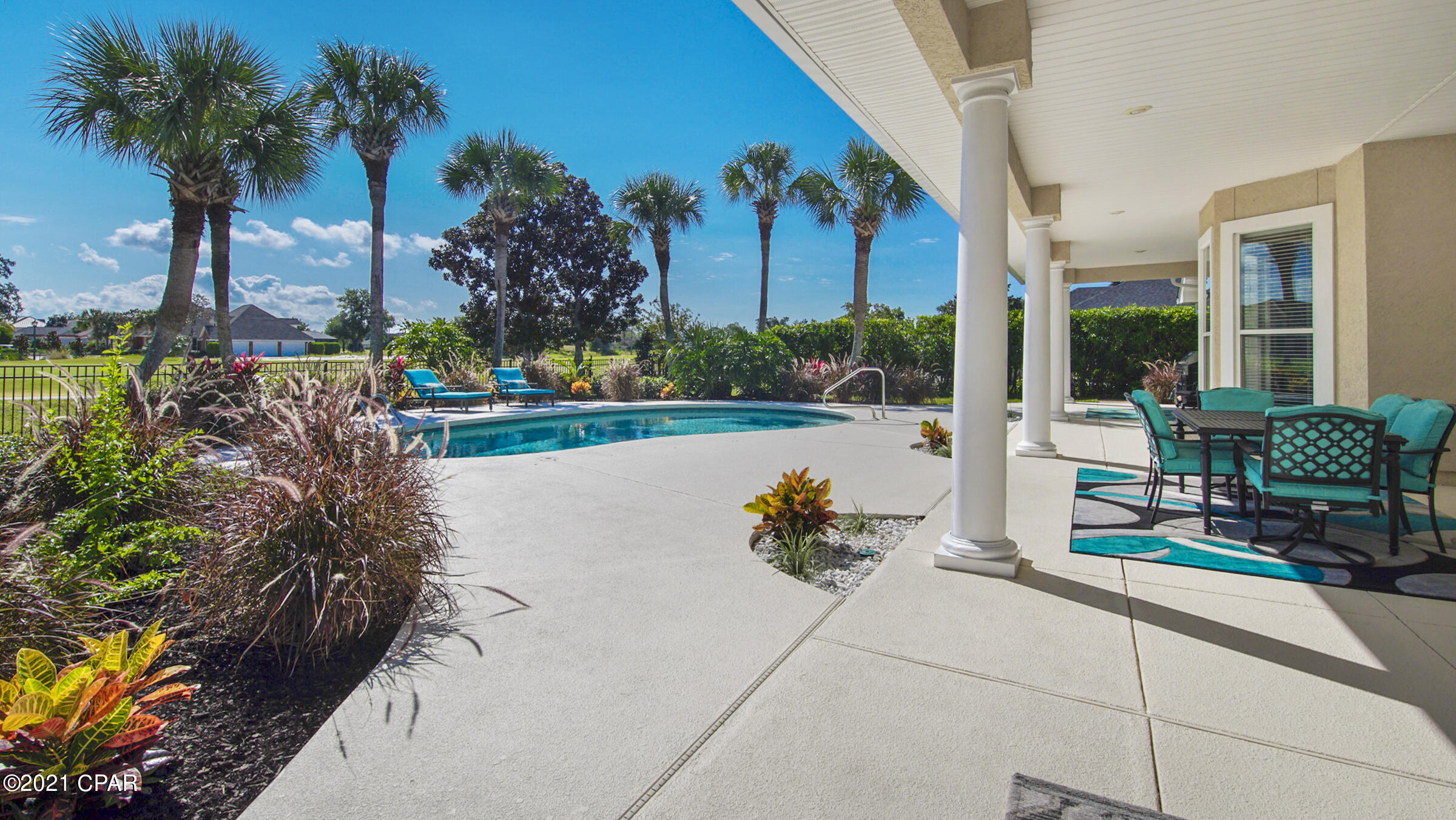 Legend Lakes - Residential