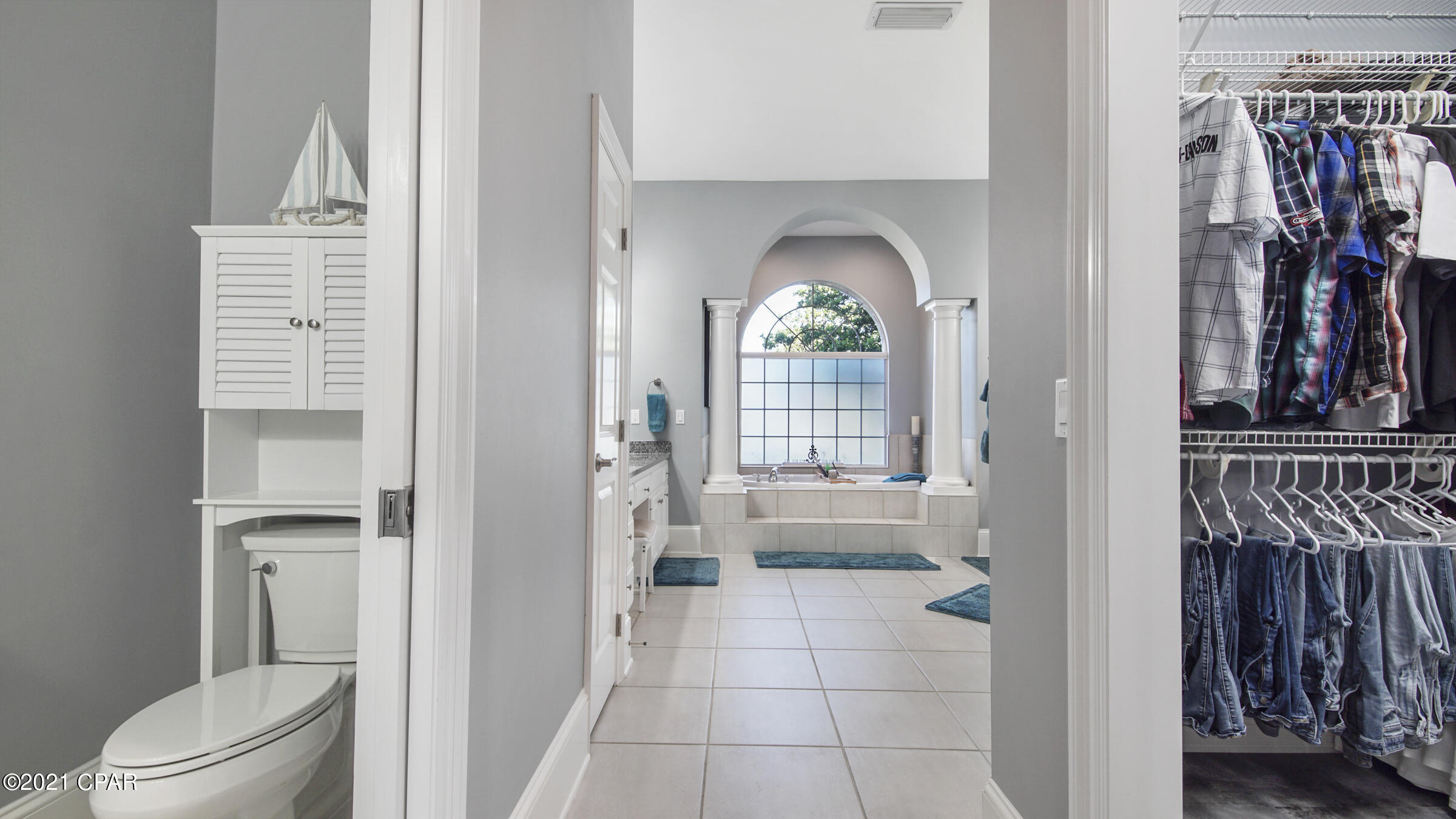 Legend Lakes - Residential