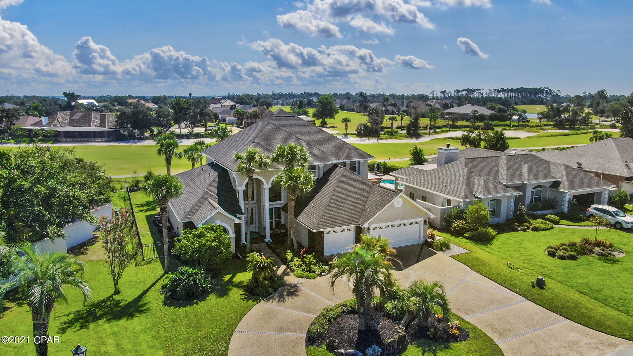 Legend Lakes - Residential