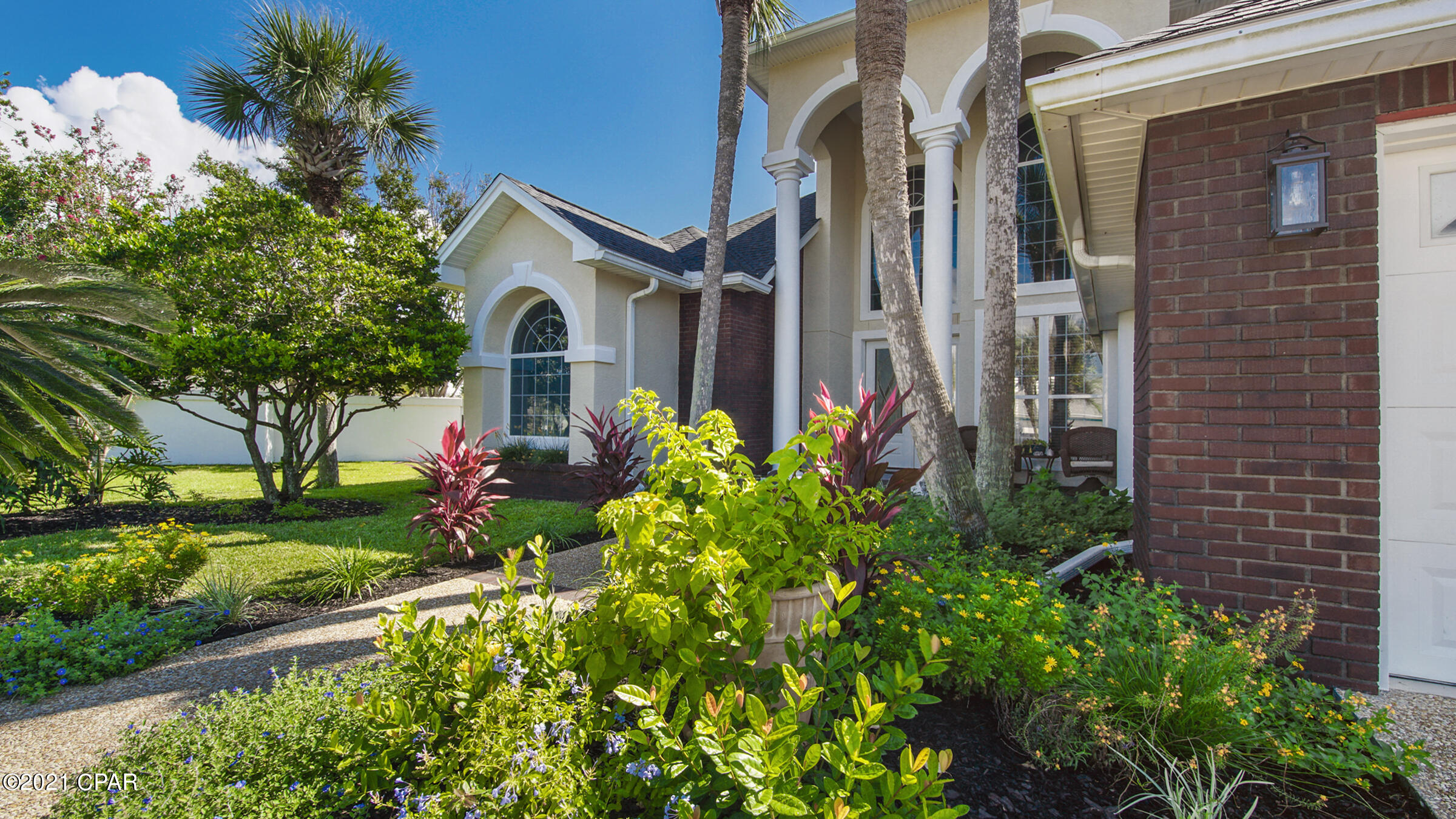 Legend Lakes - Residential