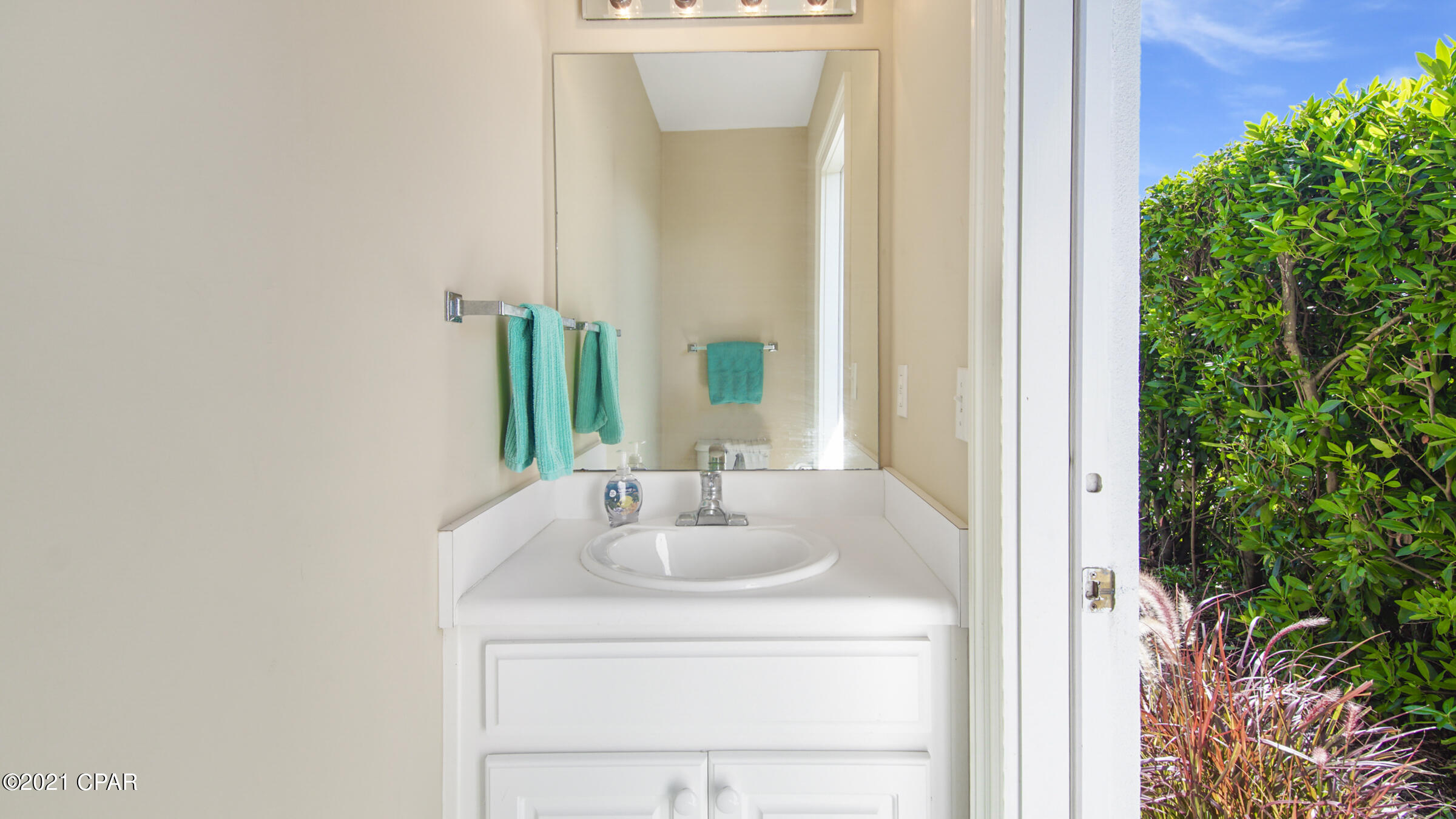 Legend Lakes - Residential