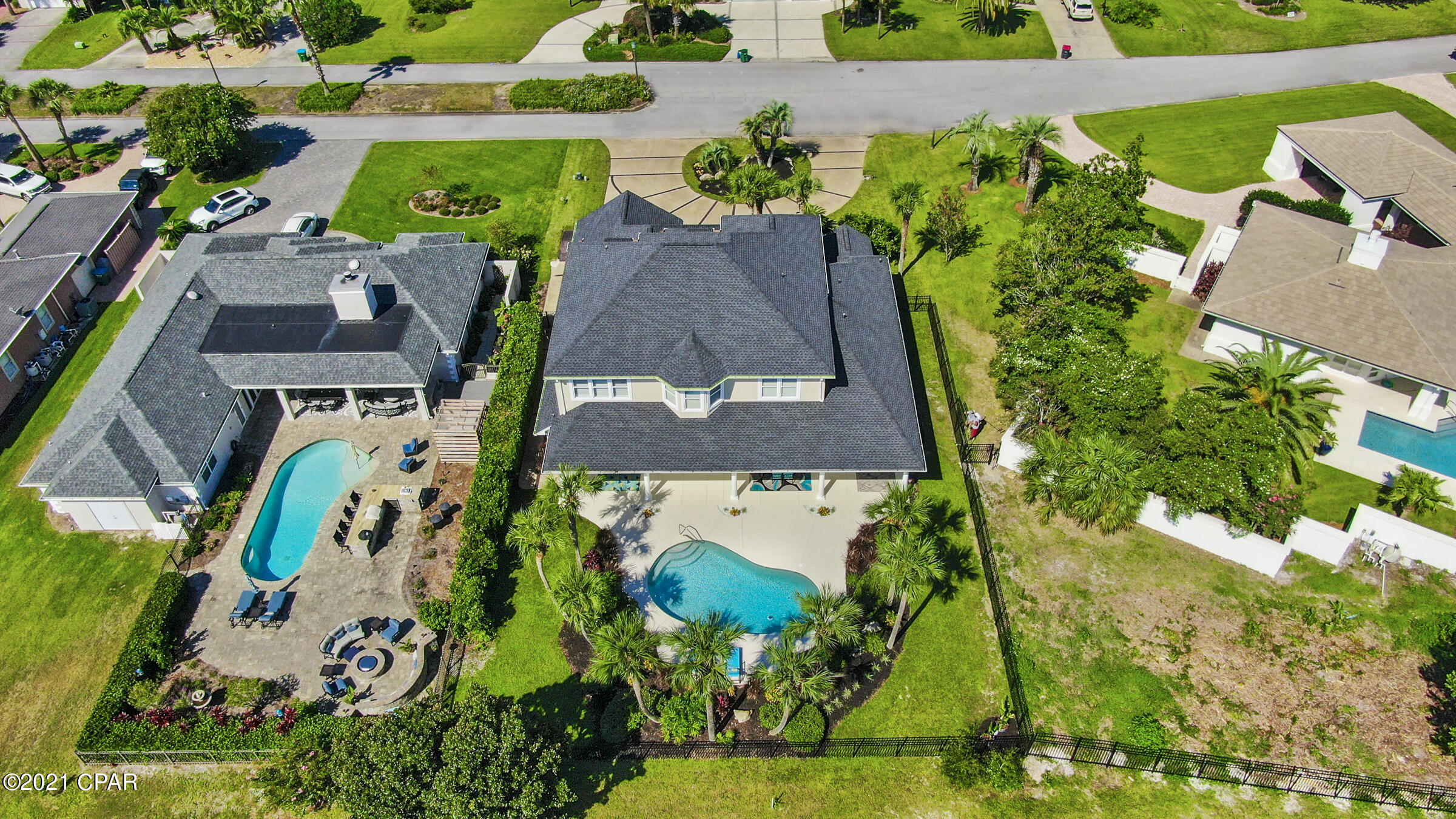 Legend Lakes - Residential