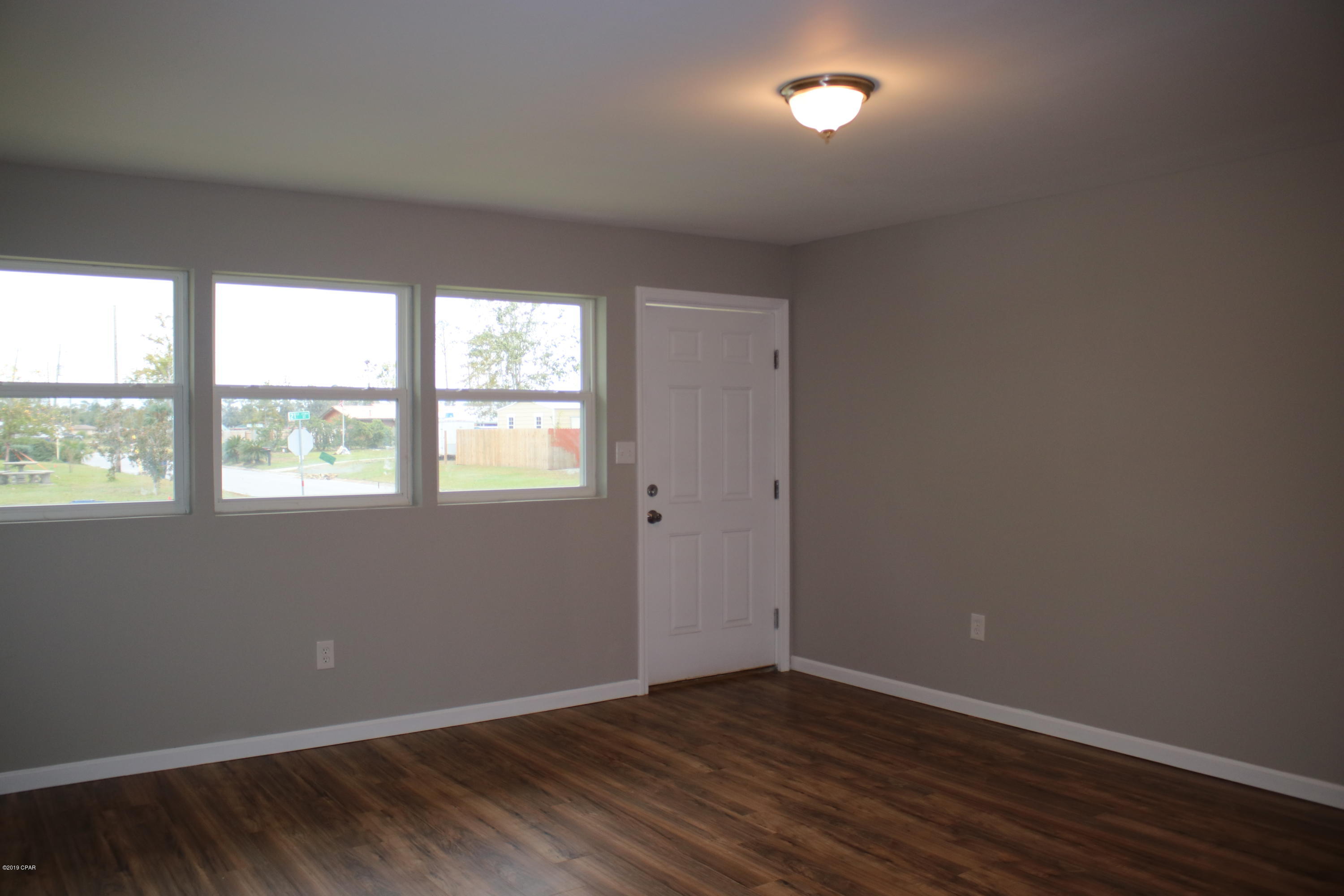 Hentz 1st Add Unit B - Residential