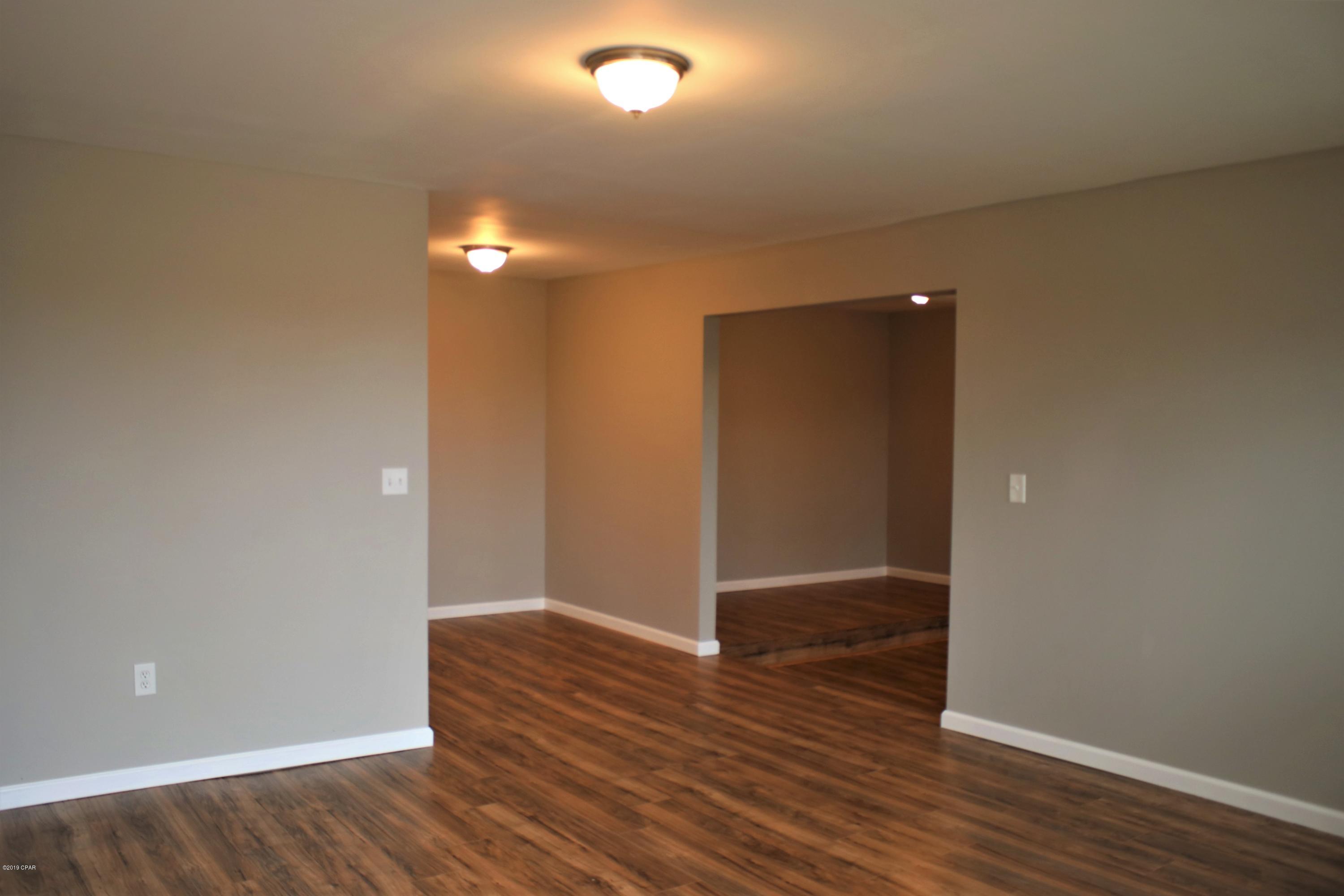 Hentz 1st Add Unit B - Residential