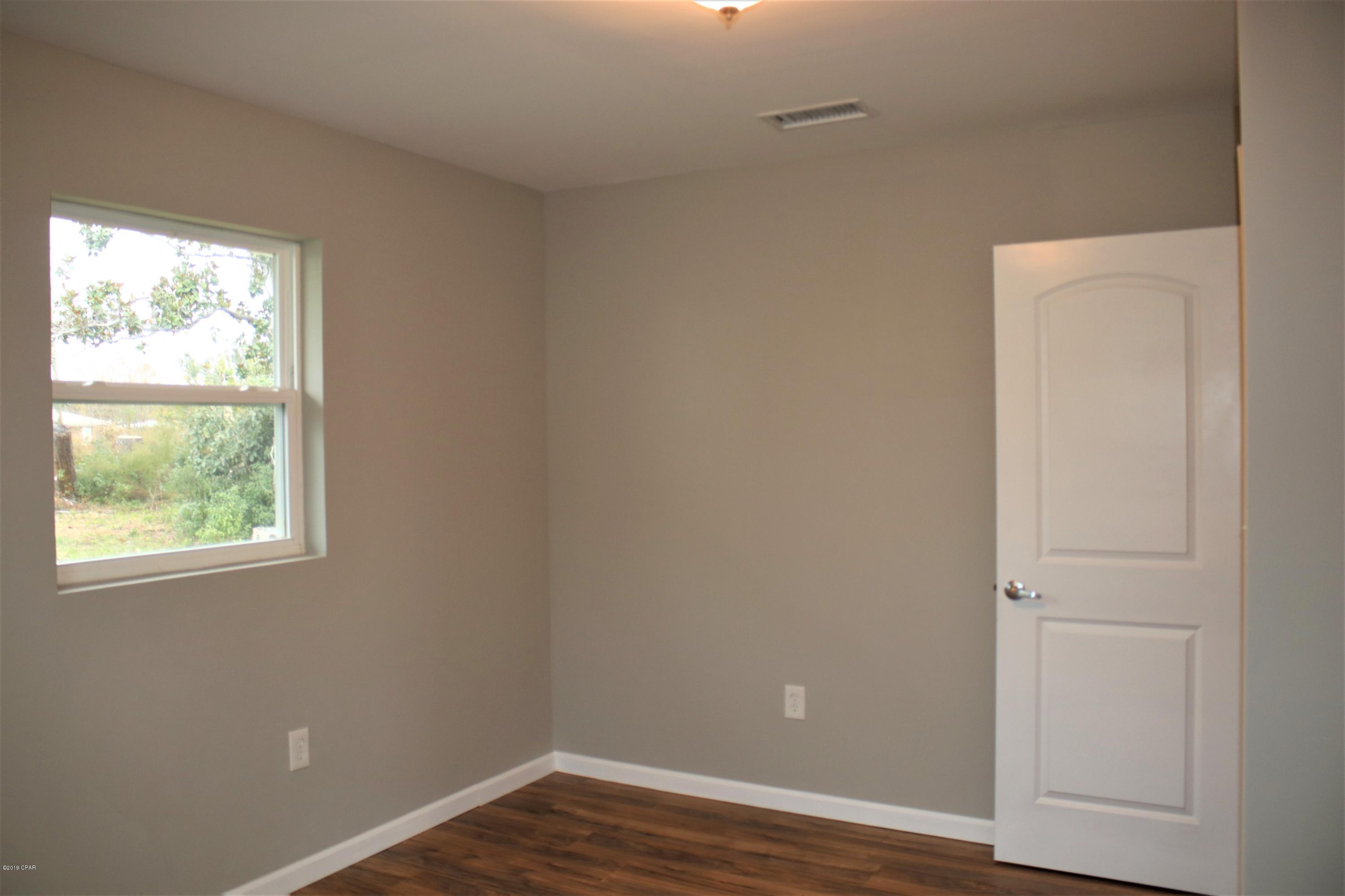 Hentz 1st Add Unit B - Residential