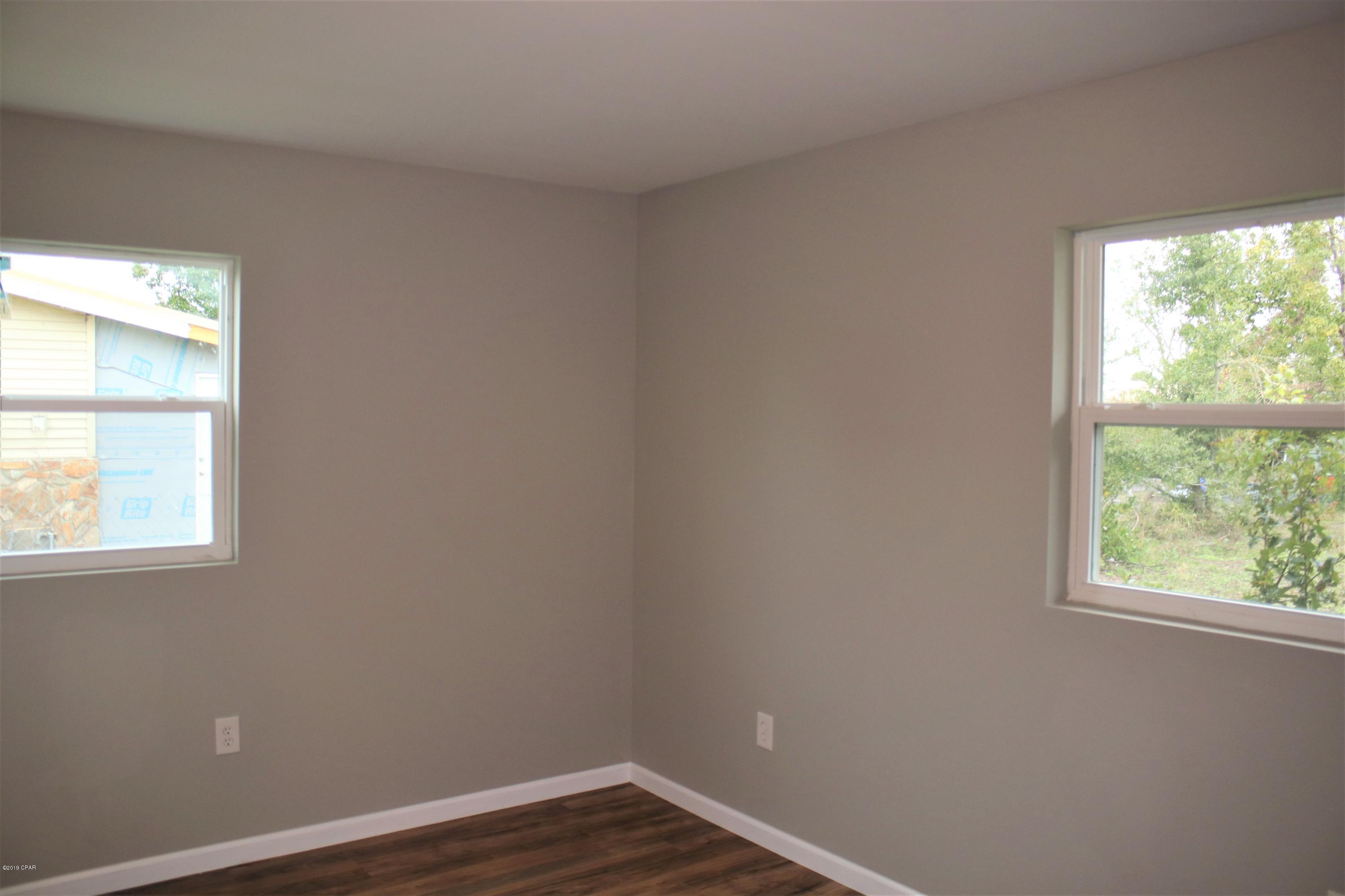 Hentz 1st Add Unit B - Residential