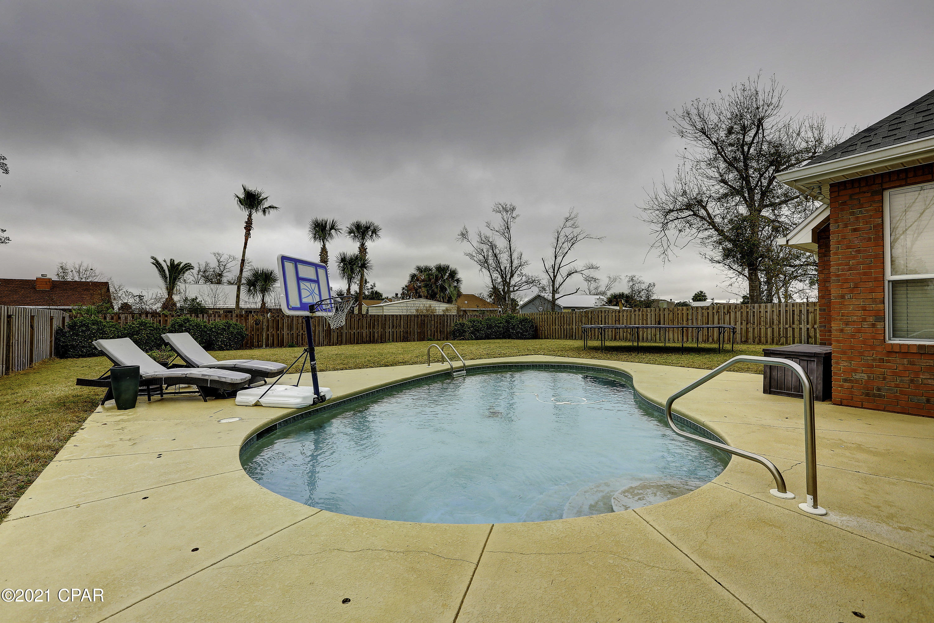 Huntington Ridge - Residential