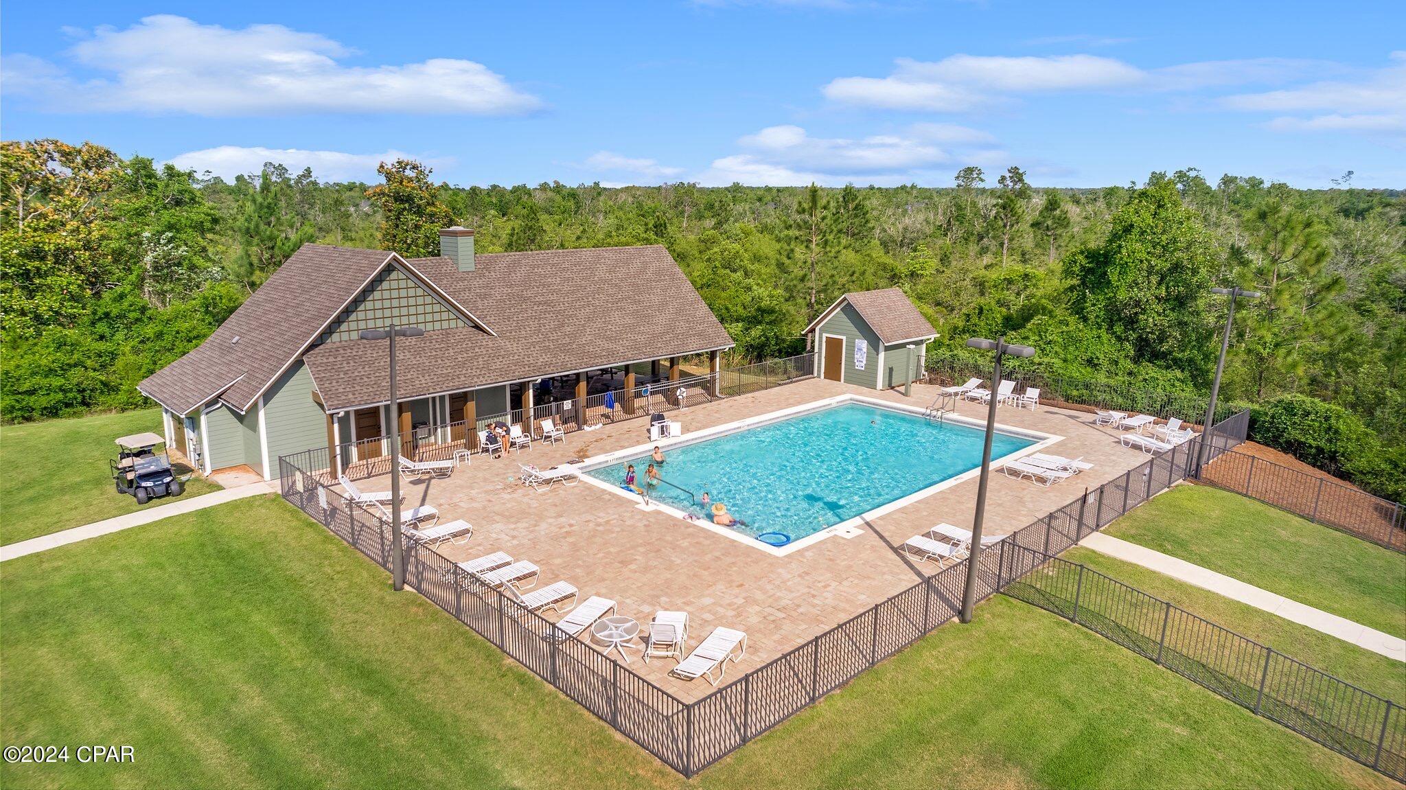 Cedar Creek At Deerpoint Lake - Residential