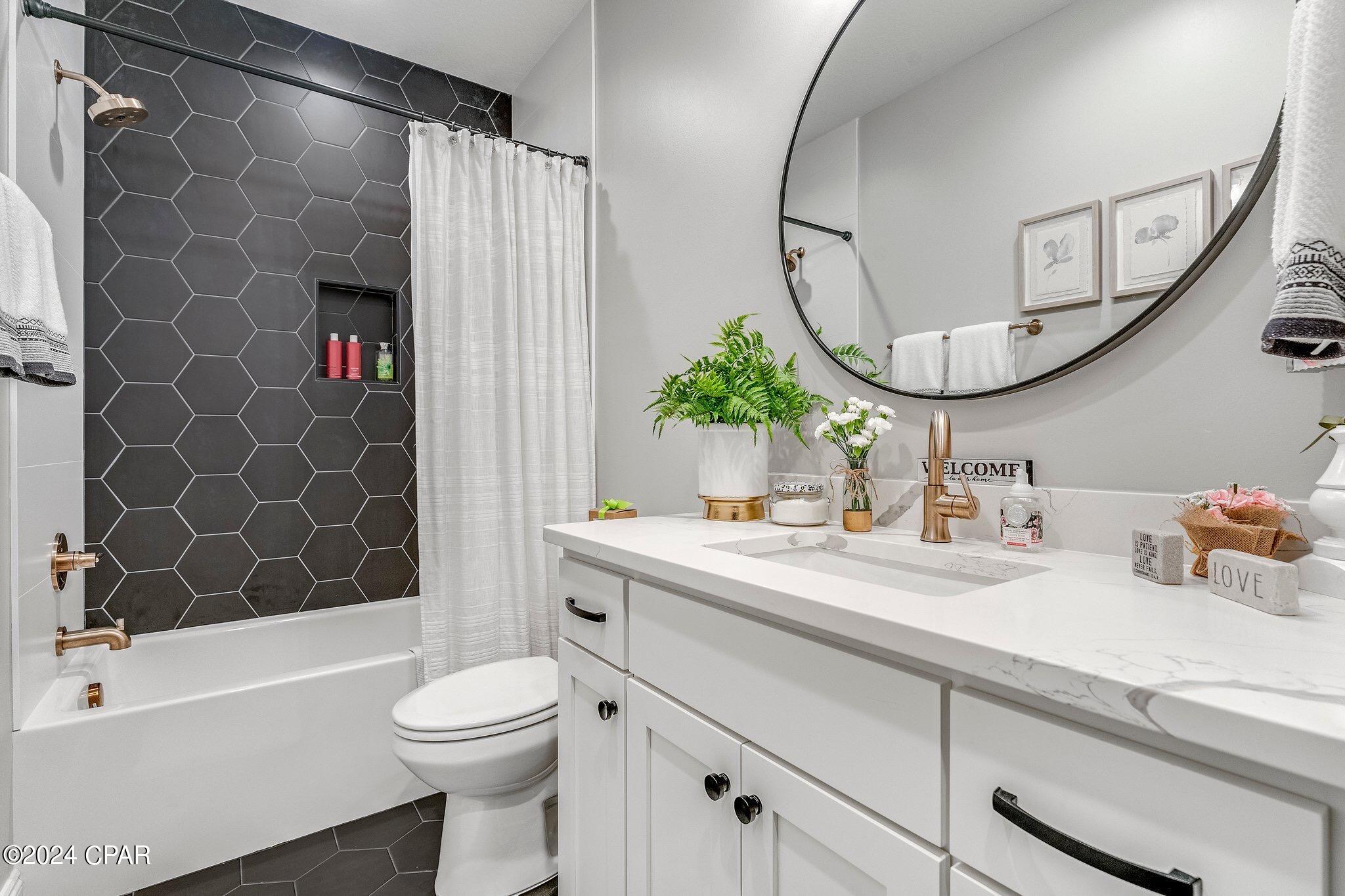 Cedar Creek At Deerpoint Lake - Residential