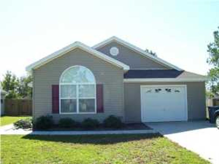 Very nice 3 bedroom/2bath house for rent, located just minutes north of the Panama City Mall in the Sweetwater Village neighborhood of the Bayou George area. This open floor plan features a large master bedroom and private bath, spacious kitchen with side by side refrigerator and washer and dryer. There is a 10x14 screened patio and fenced back yard, garage, storm door, and keyless locking system.
