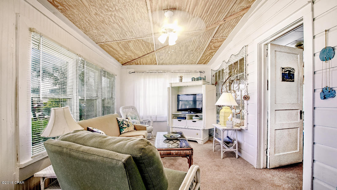 Kiska Beach - Residential