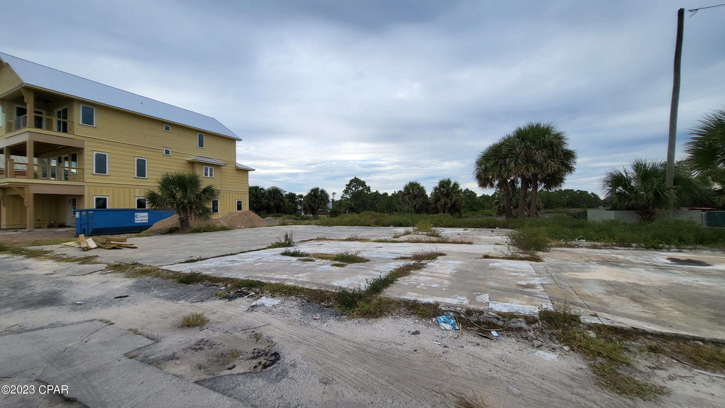 Lullwater Beach - Land