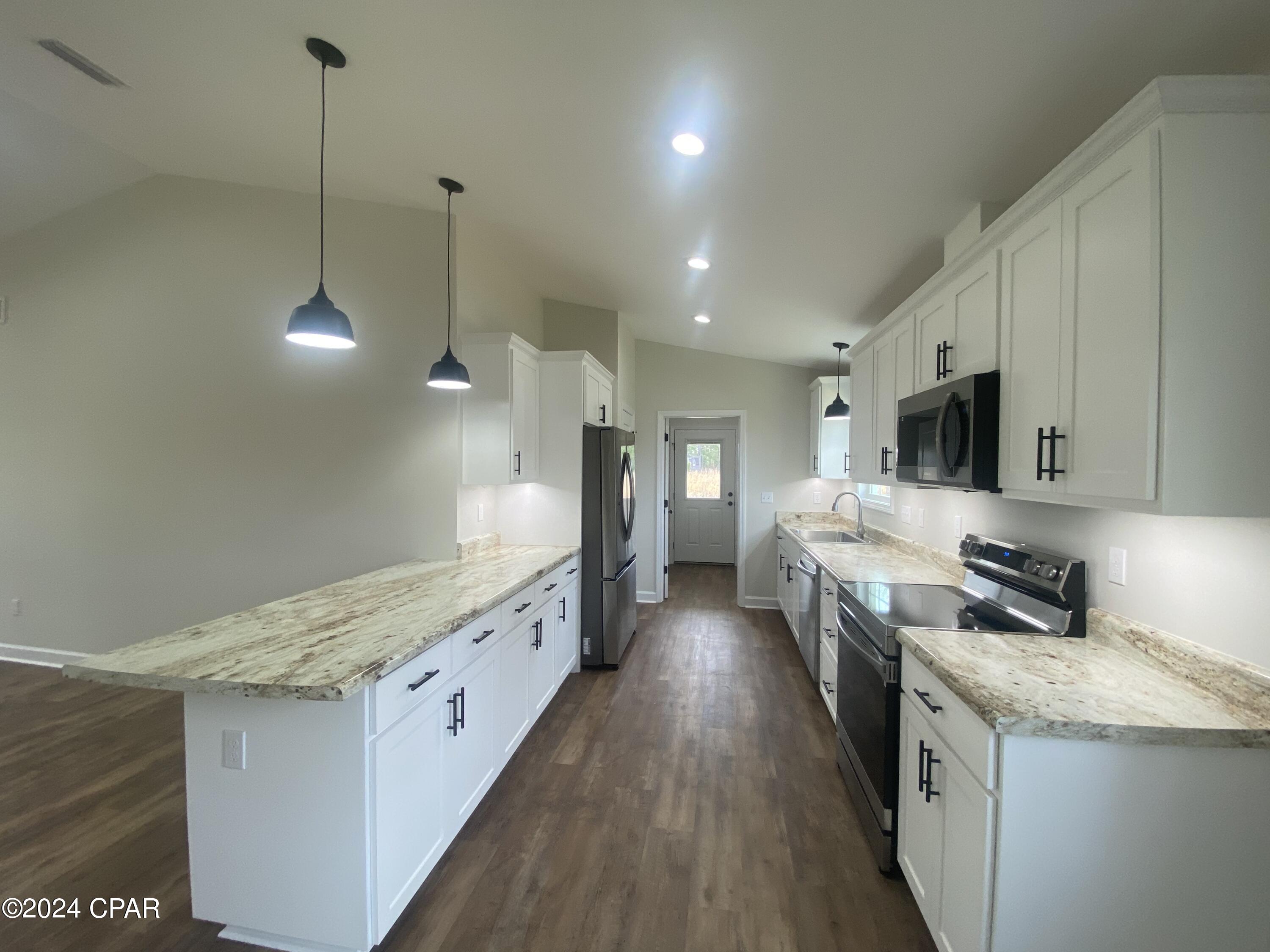 [No Recorded Subdiv] - Residential