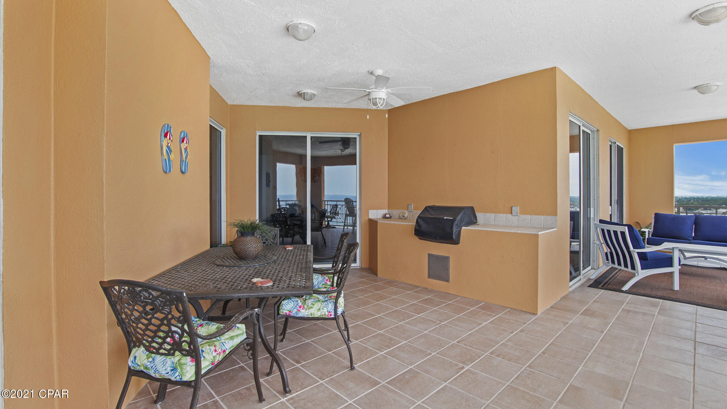 En Soleil Condo - Residential