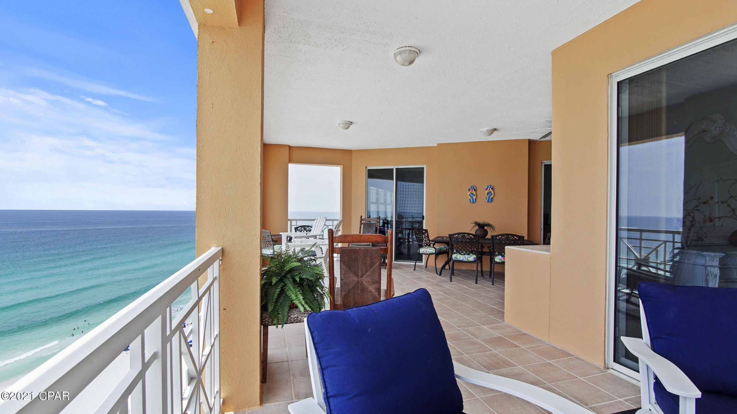 En Soleil Condo - Residential