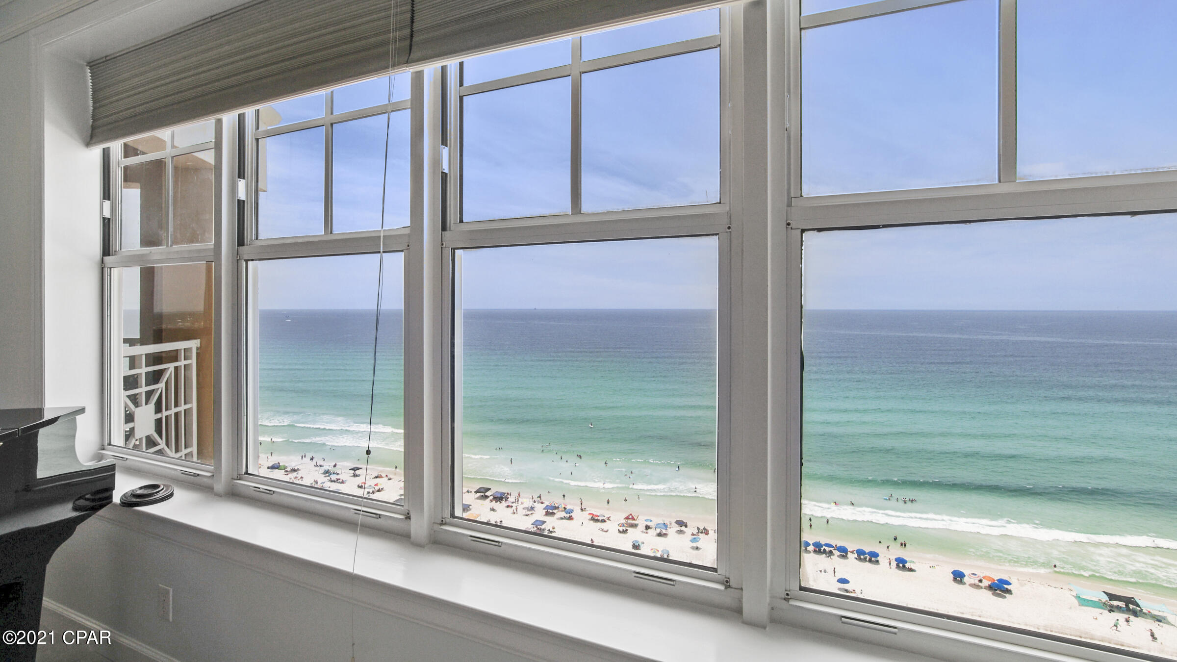 En Soleil Condo - Residential