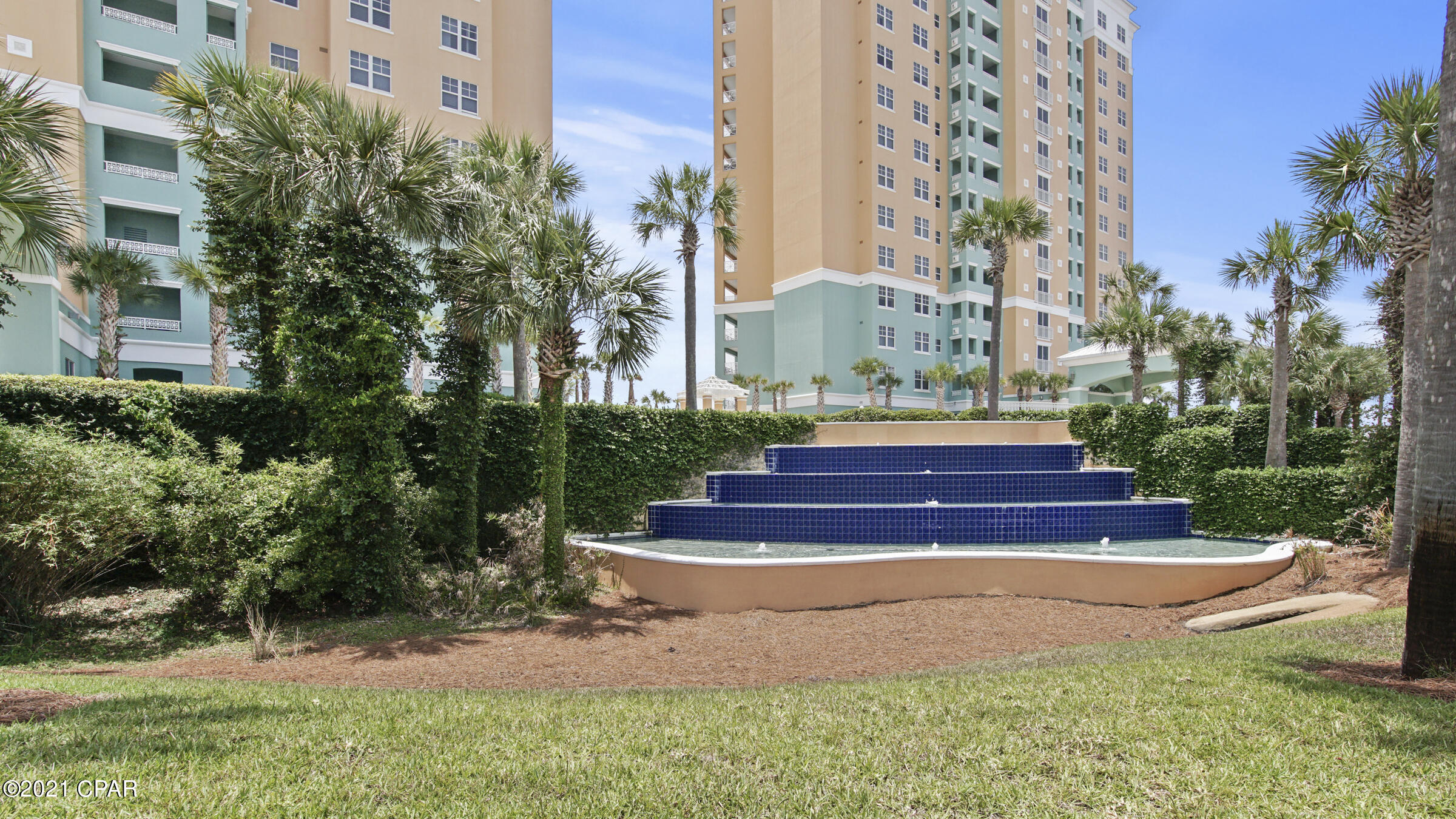 En Soleil Condo - Residential