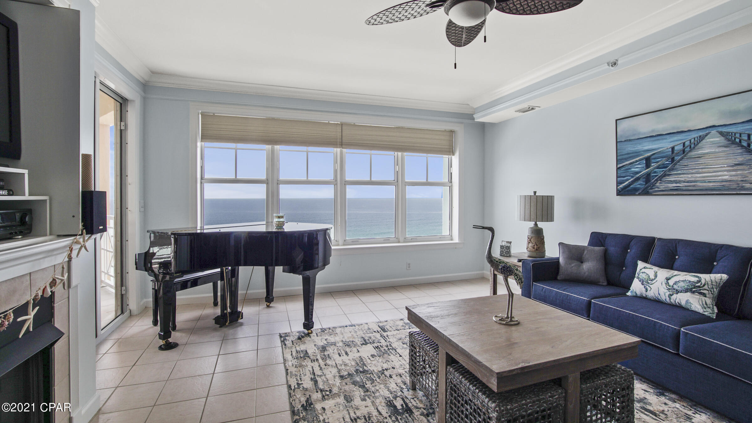 En Soleil Condo - Residential