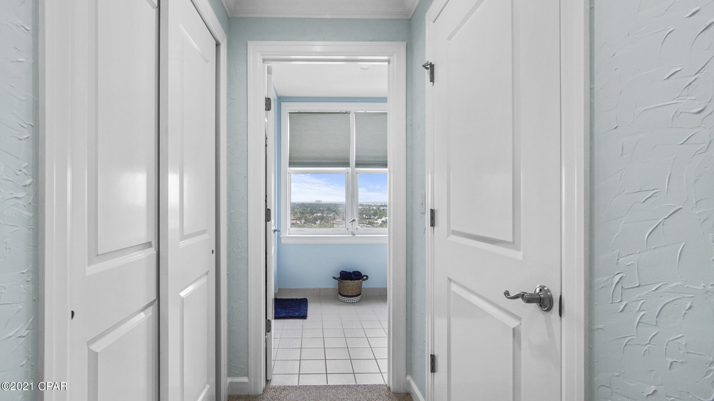 En Soleil Condo - Residential