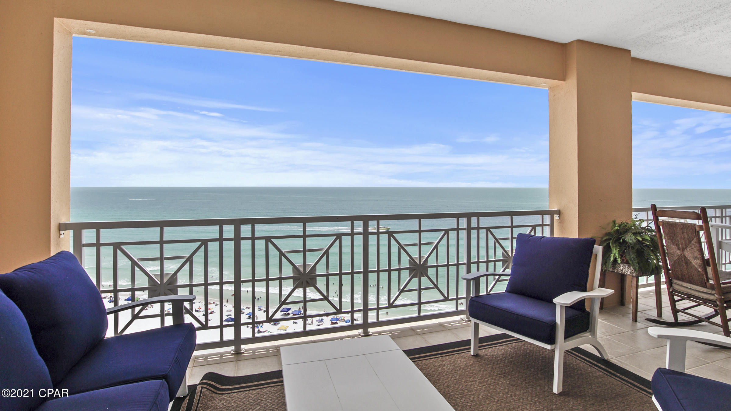 En Soleil Condo - Residential