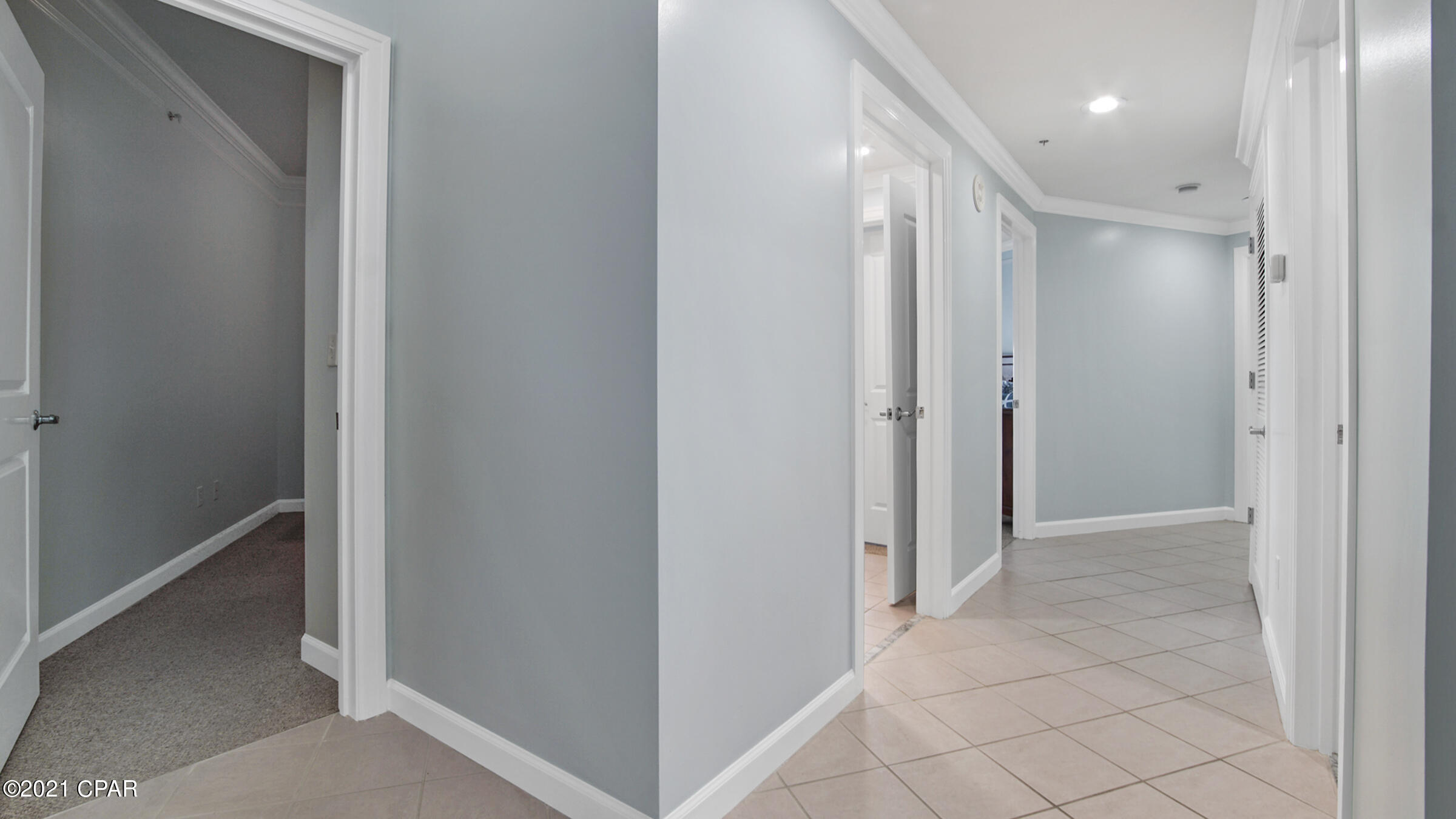 En Soleil Condo - Residential