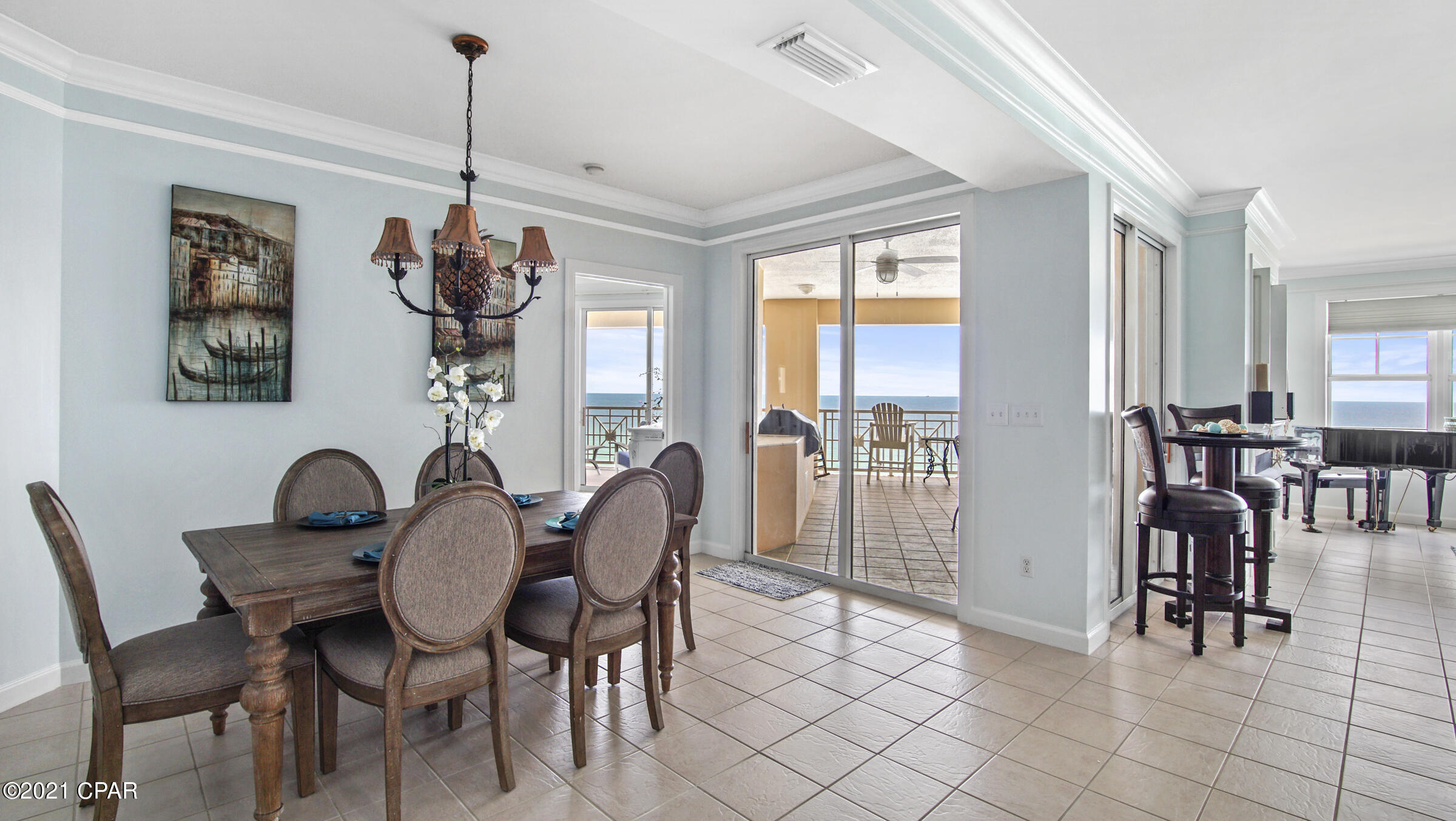 En Soleil Condo - Residential