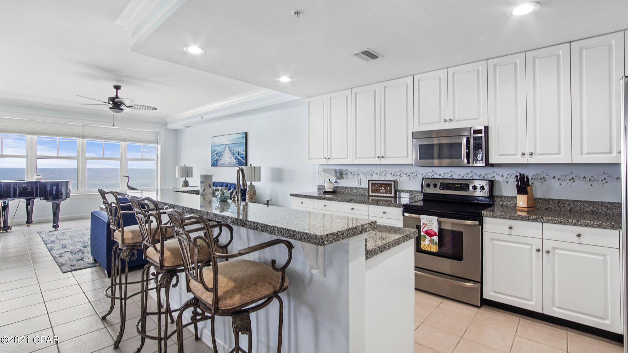 En Soleil Condo - Residential