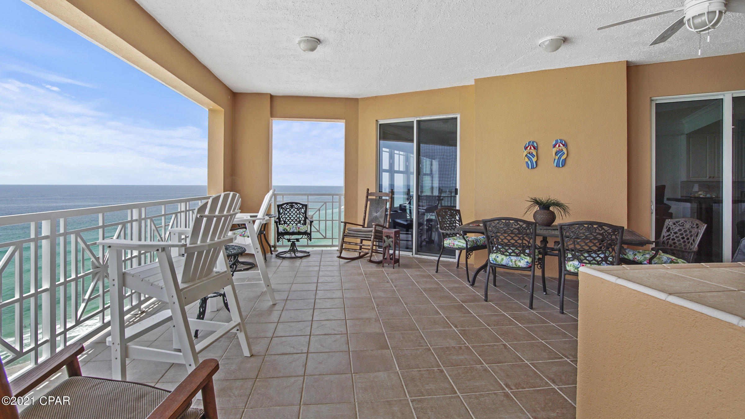 En Soleil Condo - Residential