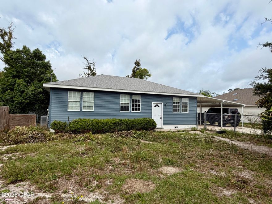This Florida cottage offers unbeatable convenience!! With 2 Extra Large bedrooms, 1 Bath, Big back yard, Covered 2 car carport, and Cozy interior design you are perfectly situated for shopping, dining, and enjoying the world-famous sugar-white sand of Panama City Beach!! Military families will enjoy the quick, easy commute to Tyndall Air Force Base.