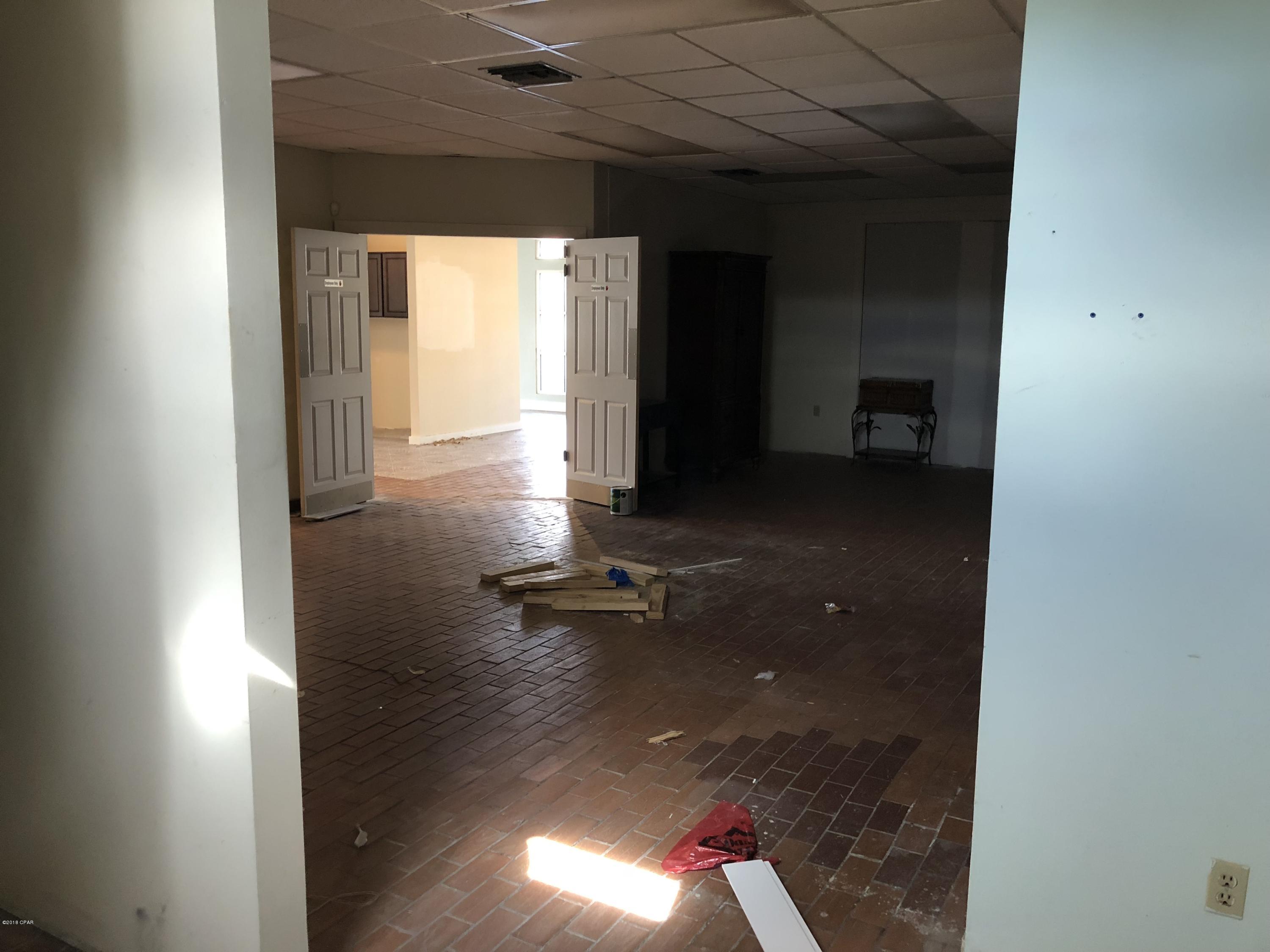 Treasure Cove - Commercial Lease