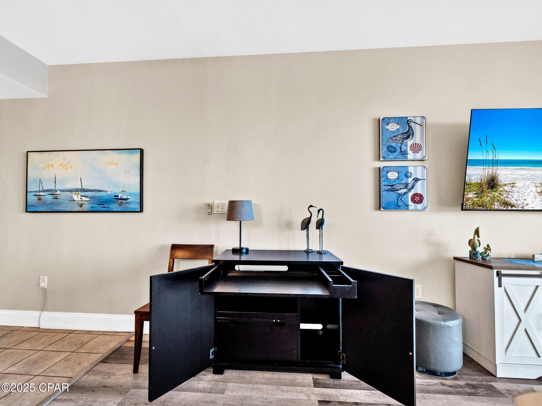 Laketown Wharf - Residential